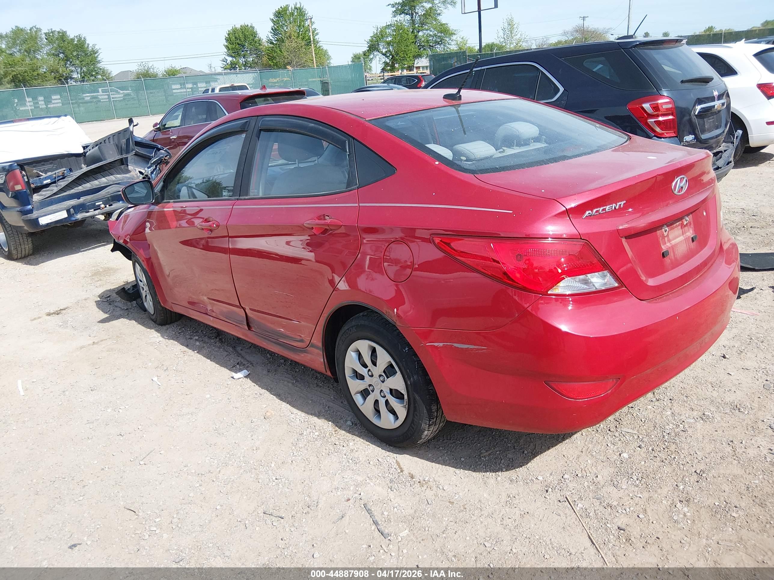 HYUNDAI ACCENT image 3