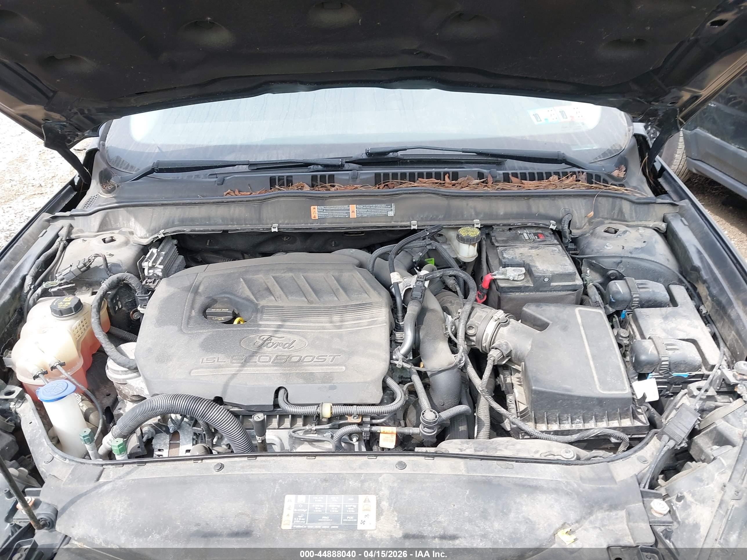 FORD FUSION image 10