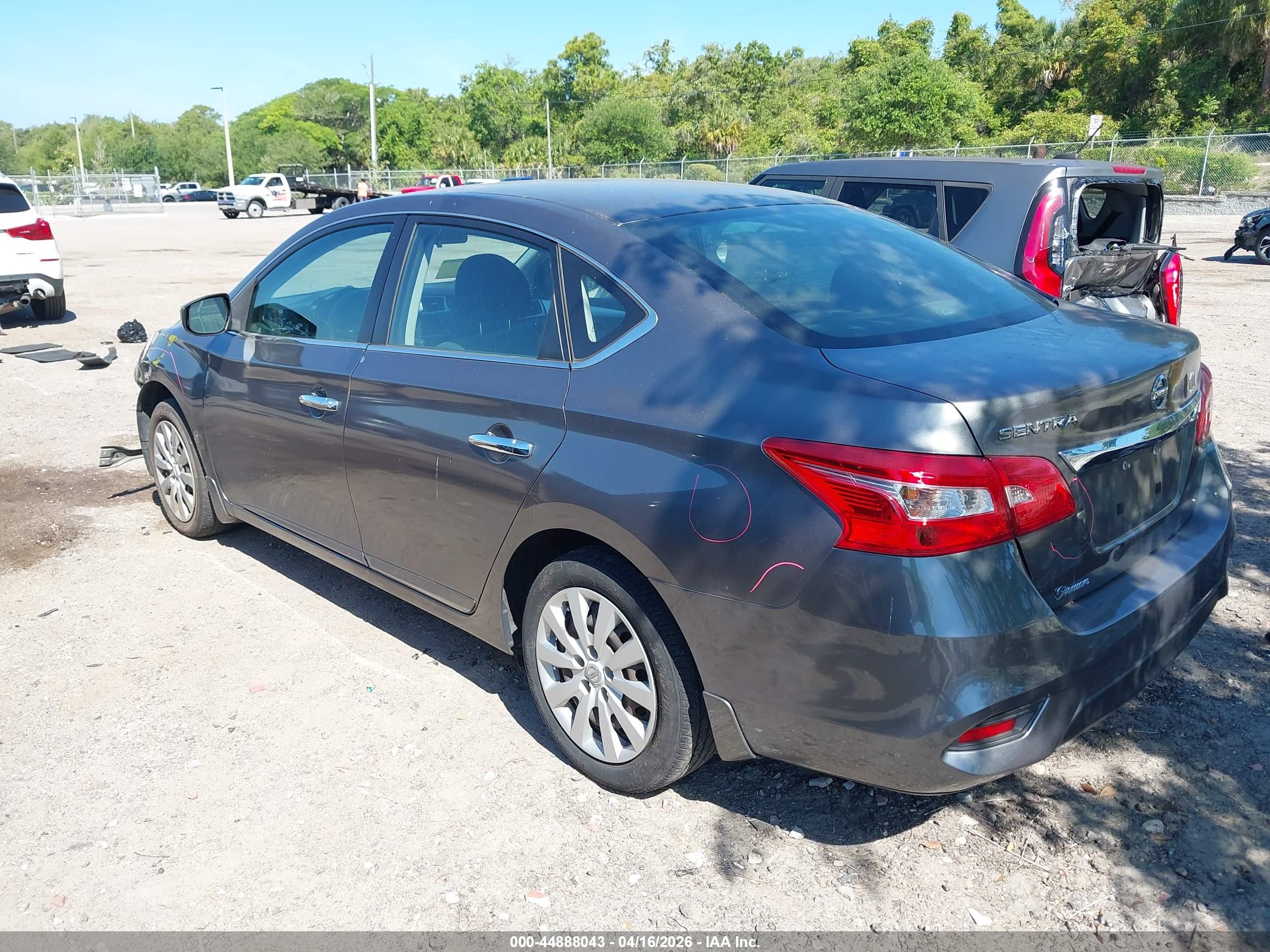 NISSAN SENTRA image 3