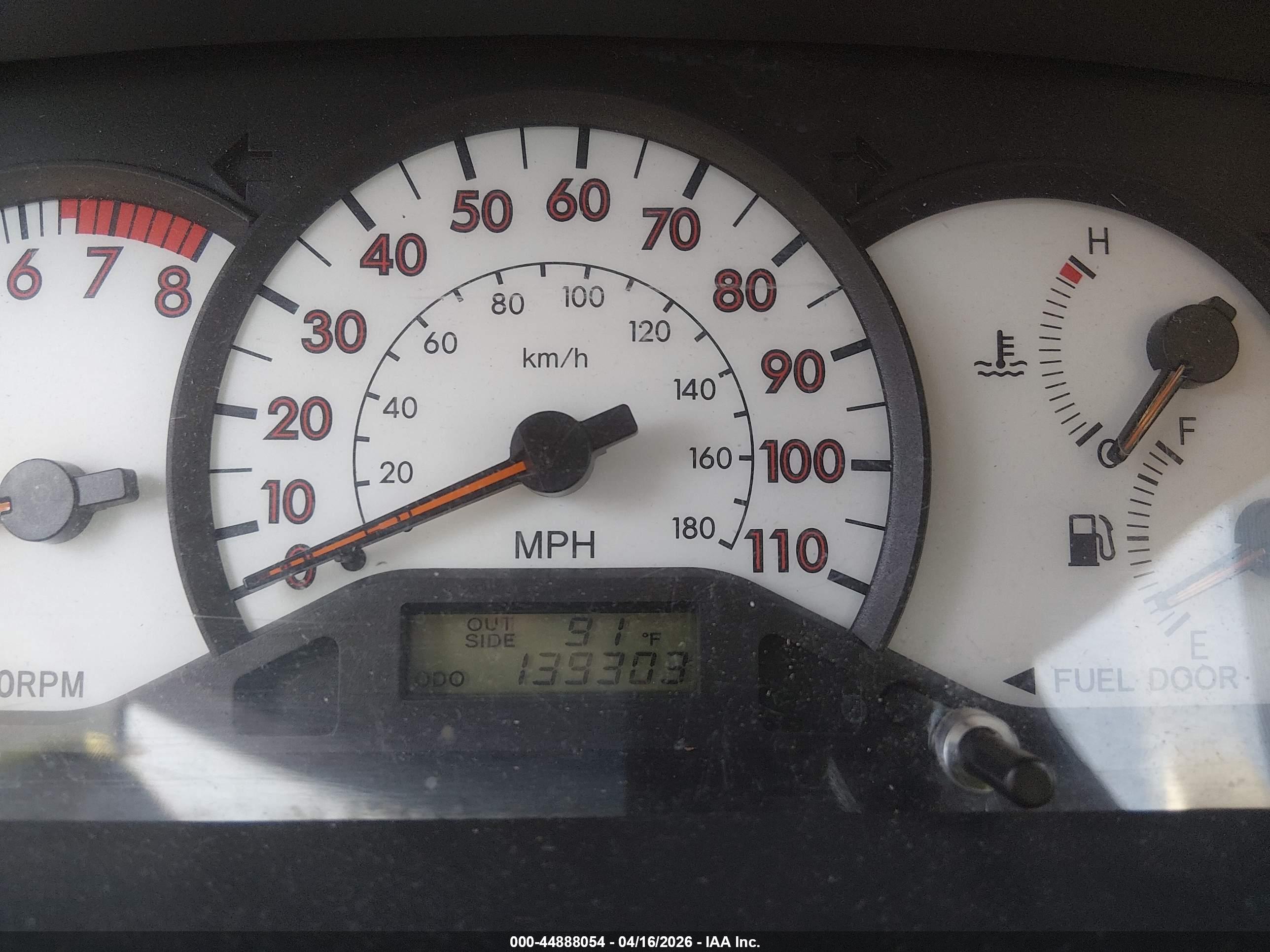TOYOTA COROLLA image 7