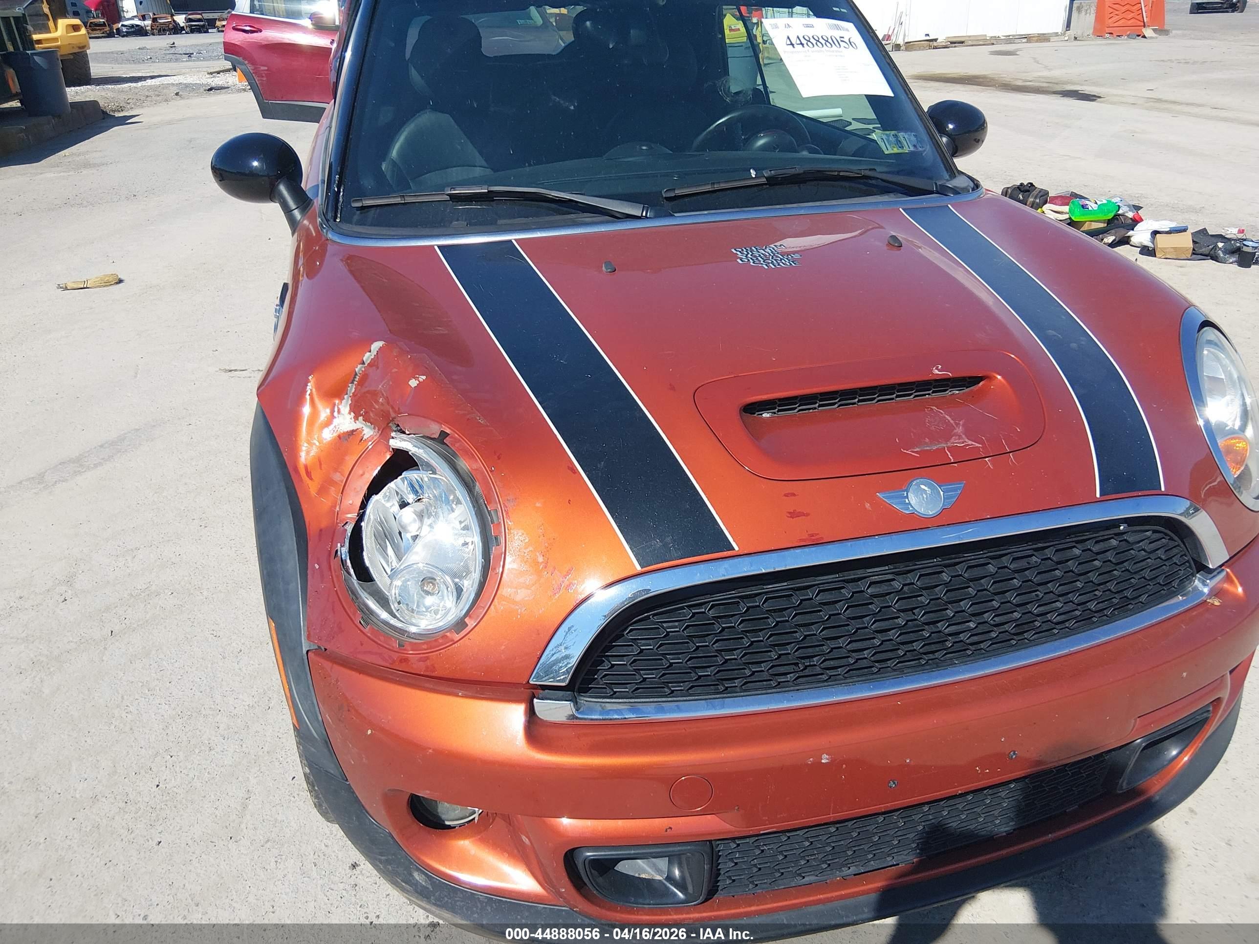 MINI CONVERTIBLE image 6