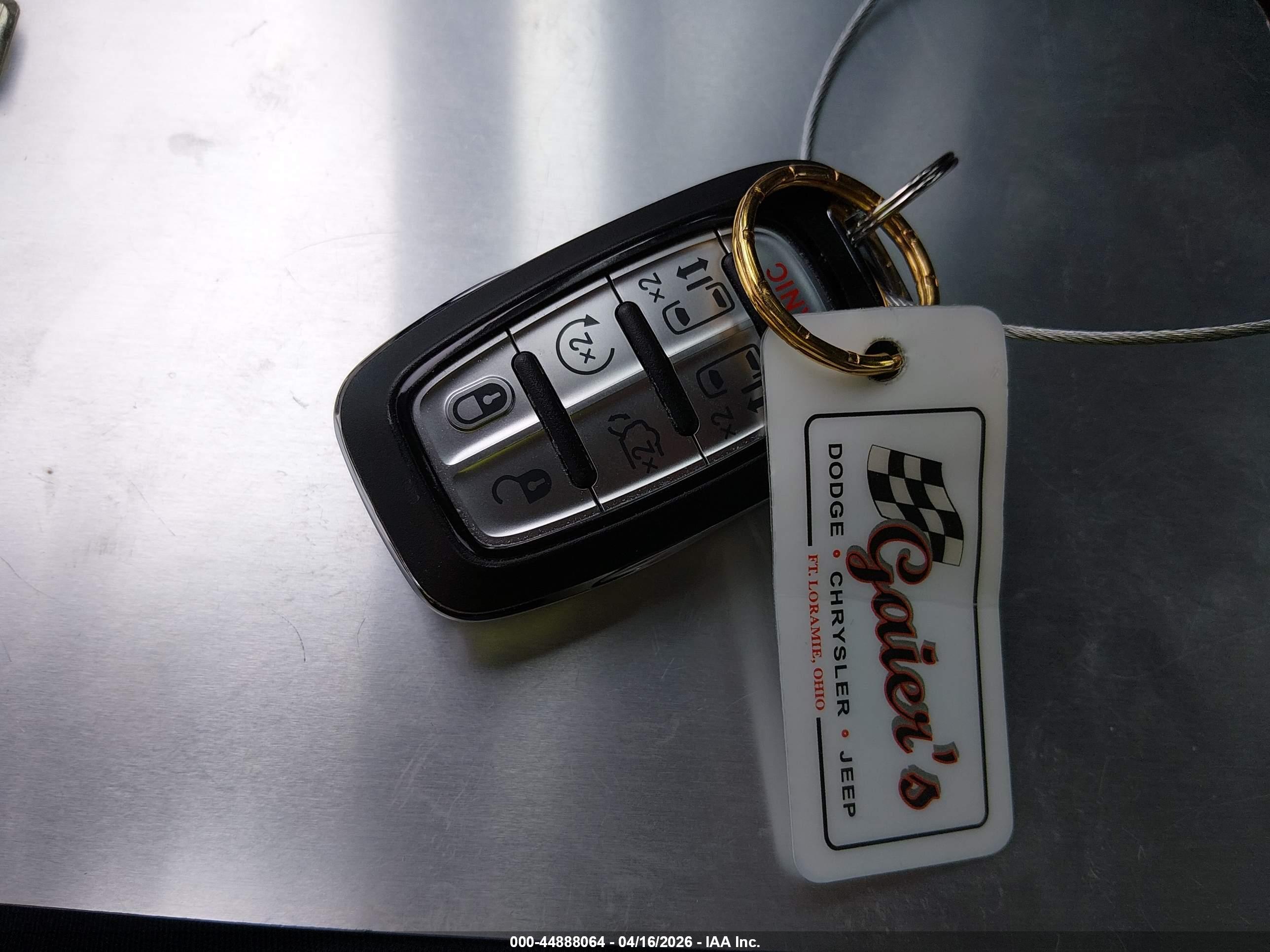 CHRYSLER PACIFICA image 11