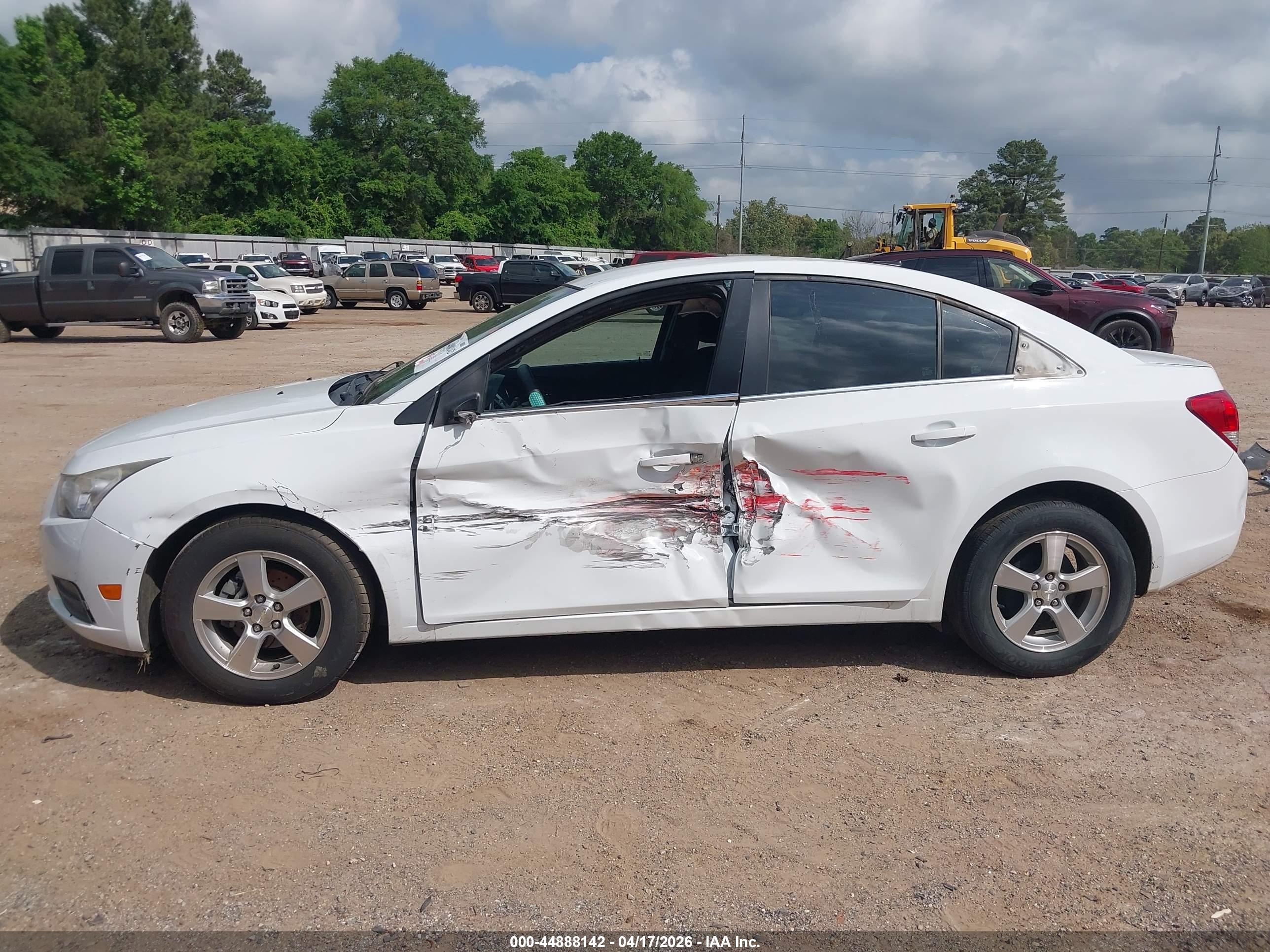 CHEVROLET CRUZE image 6