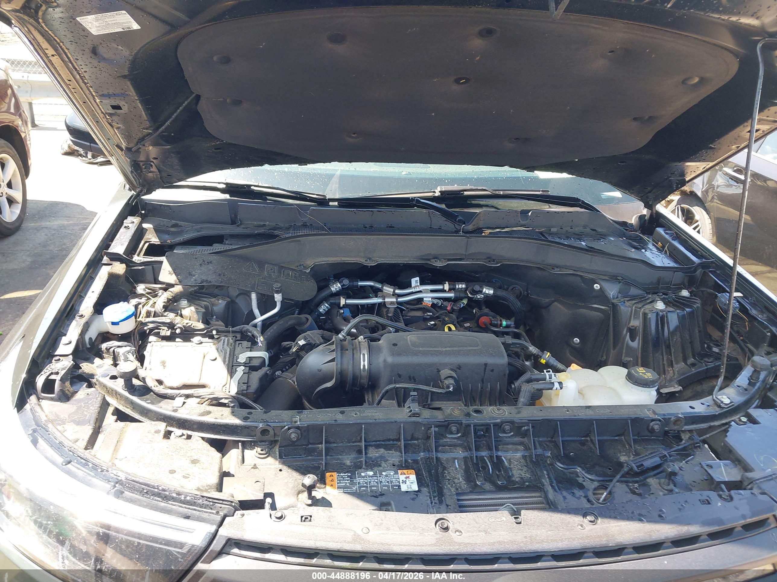 FORD EXPLORER image 10