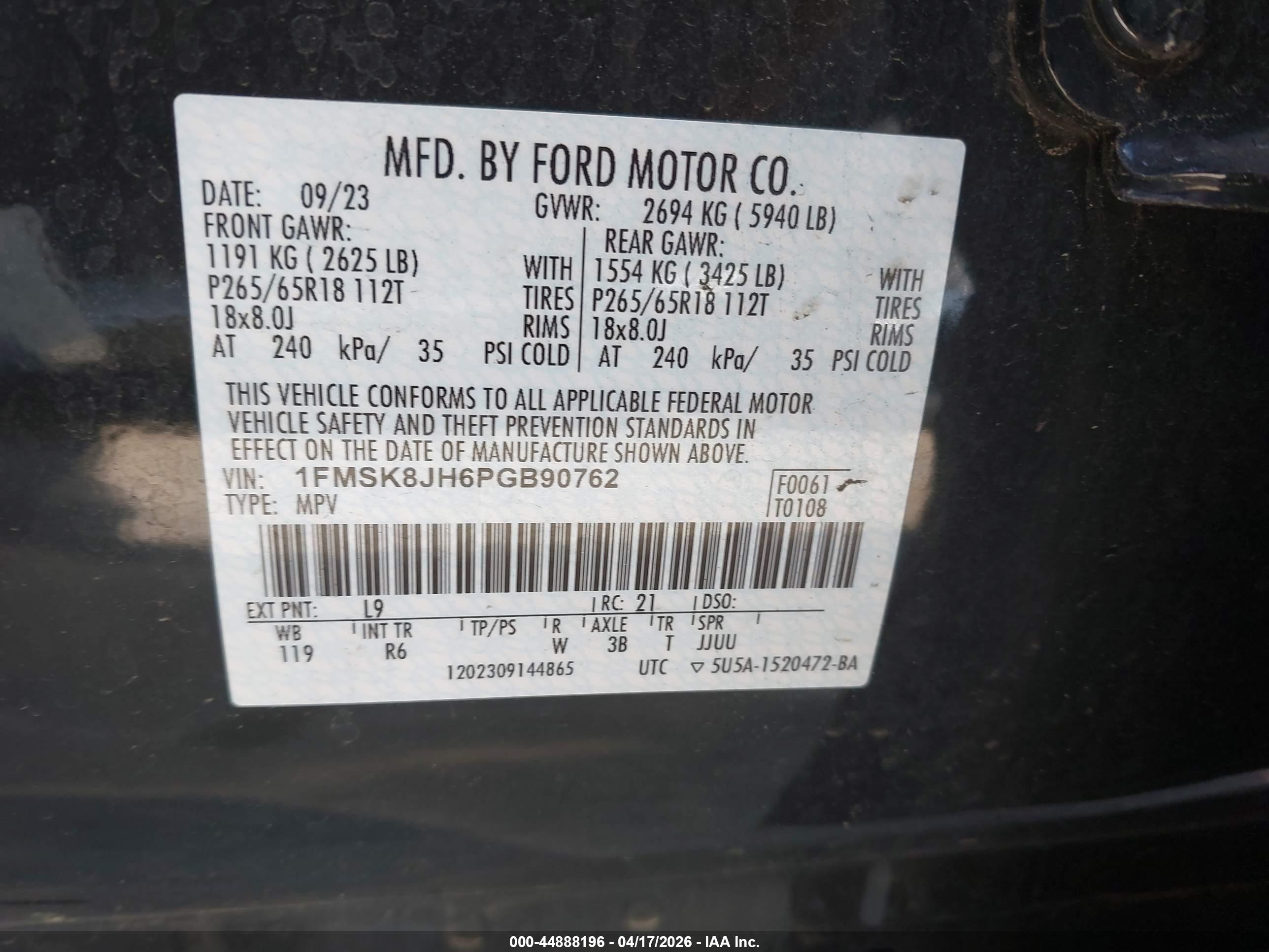 FORD EXPLORER image 9
