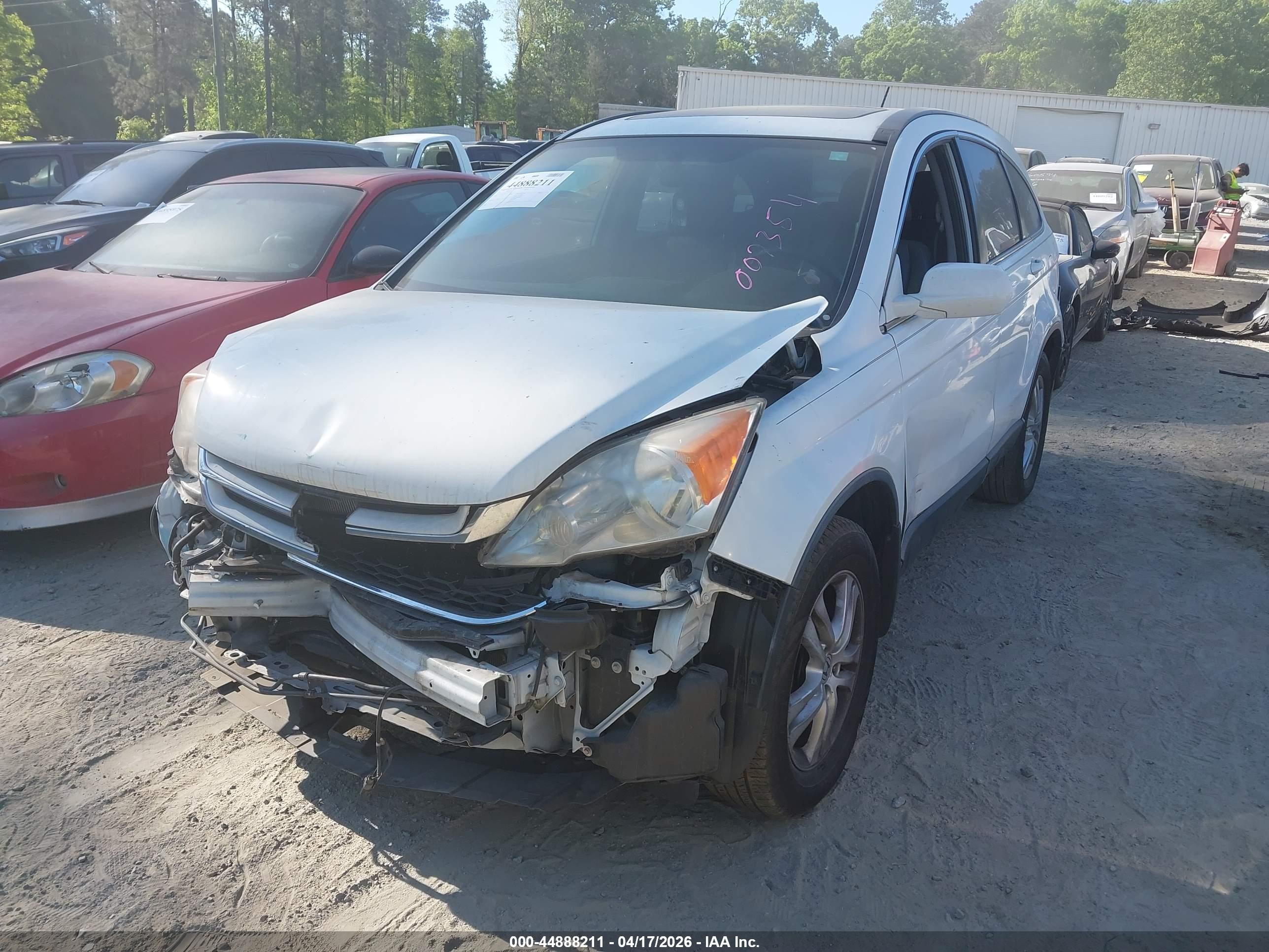 HONDA CR-V image 2