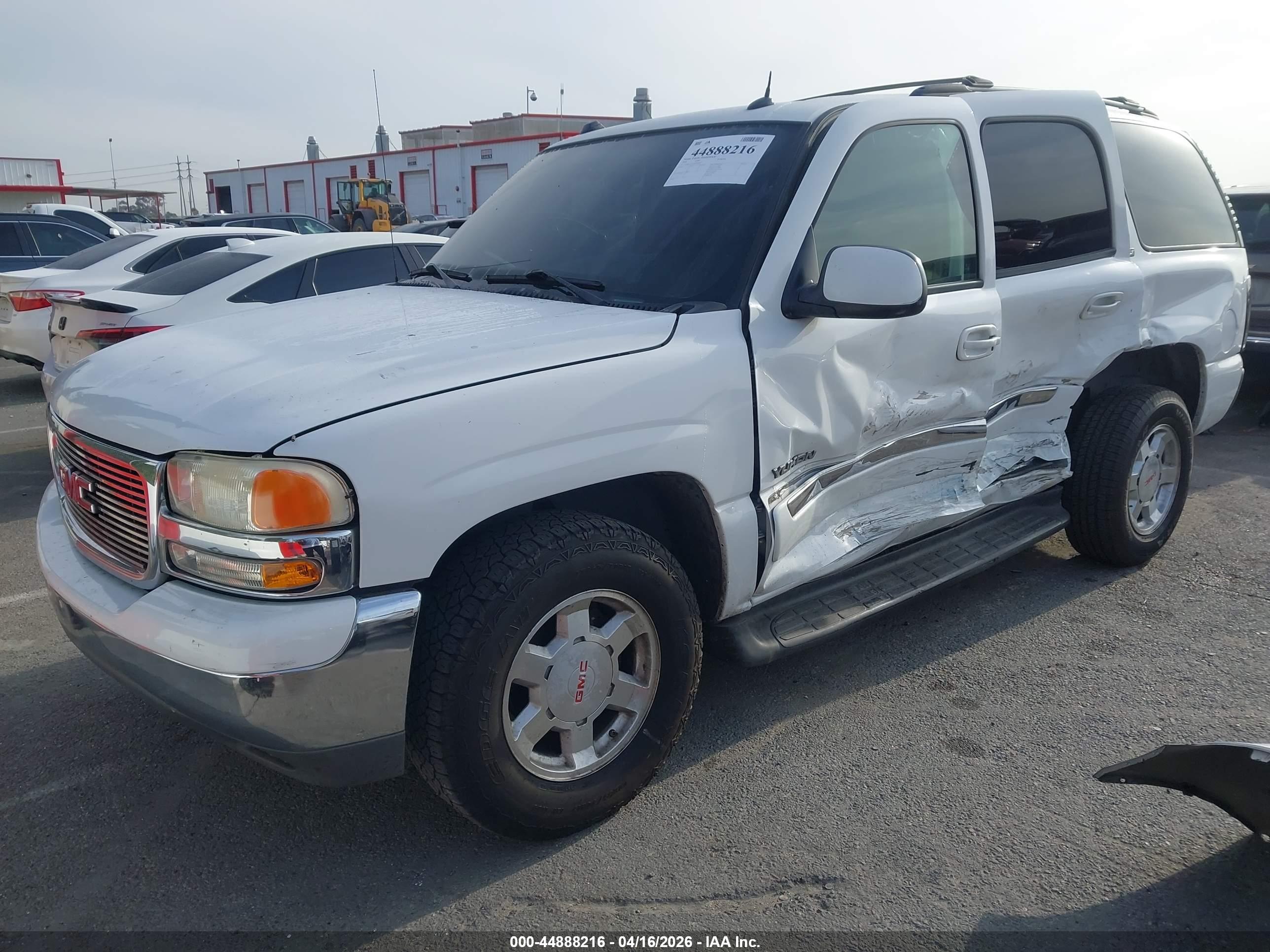 GMC YUKON image 2