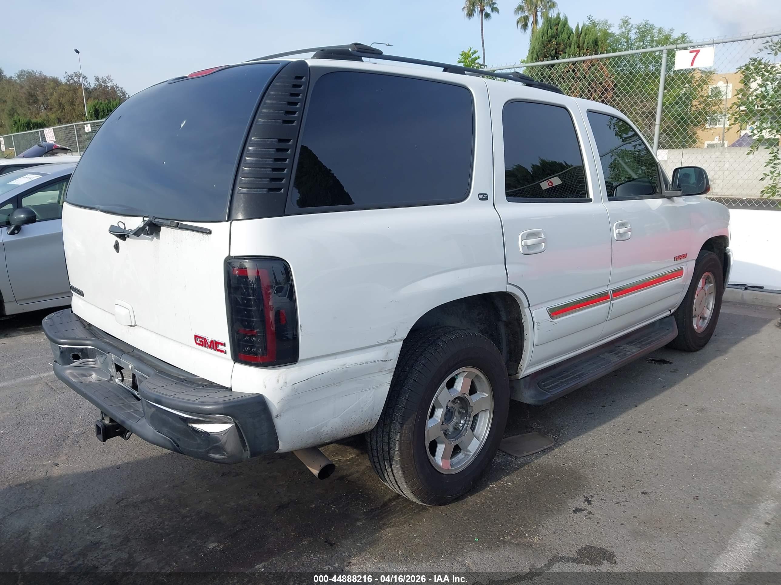 GMC YUKON image 4