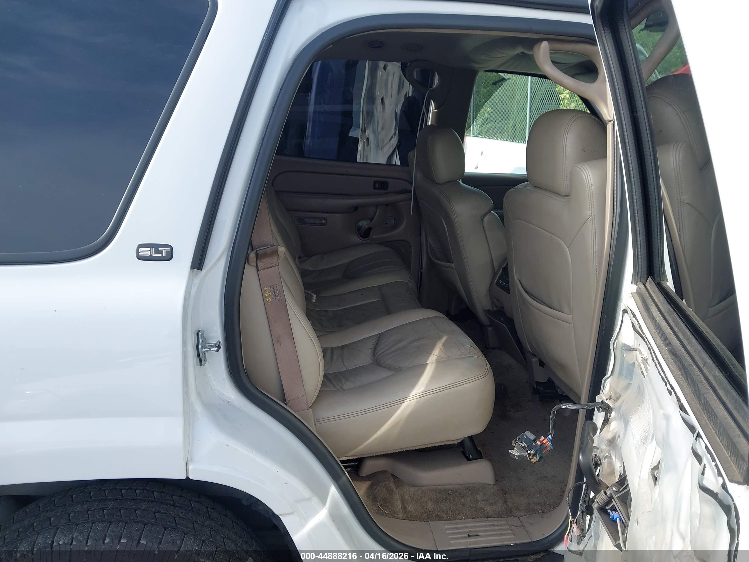 GMC YUKON image 8