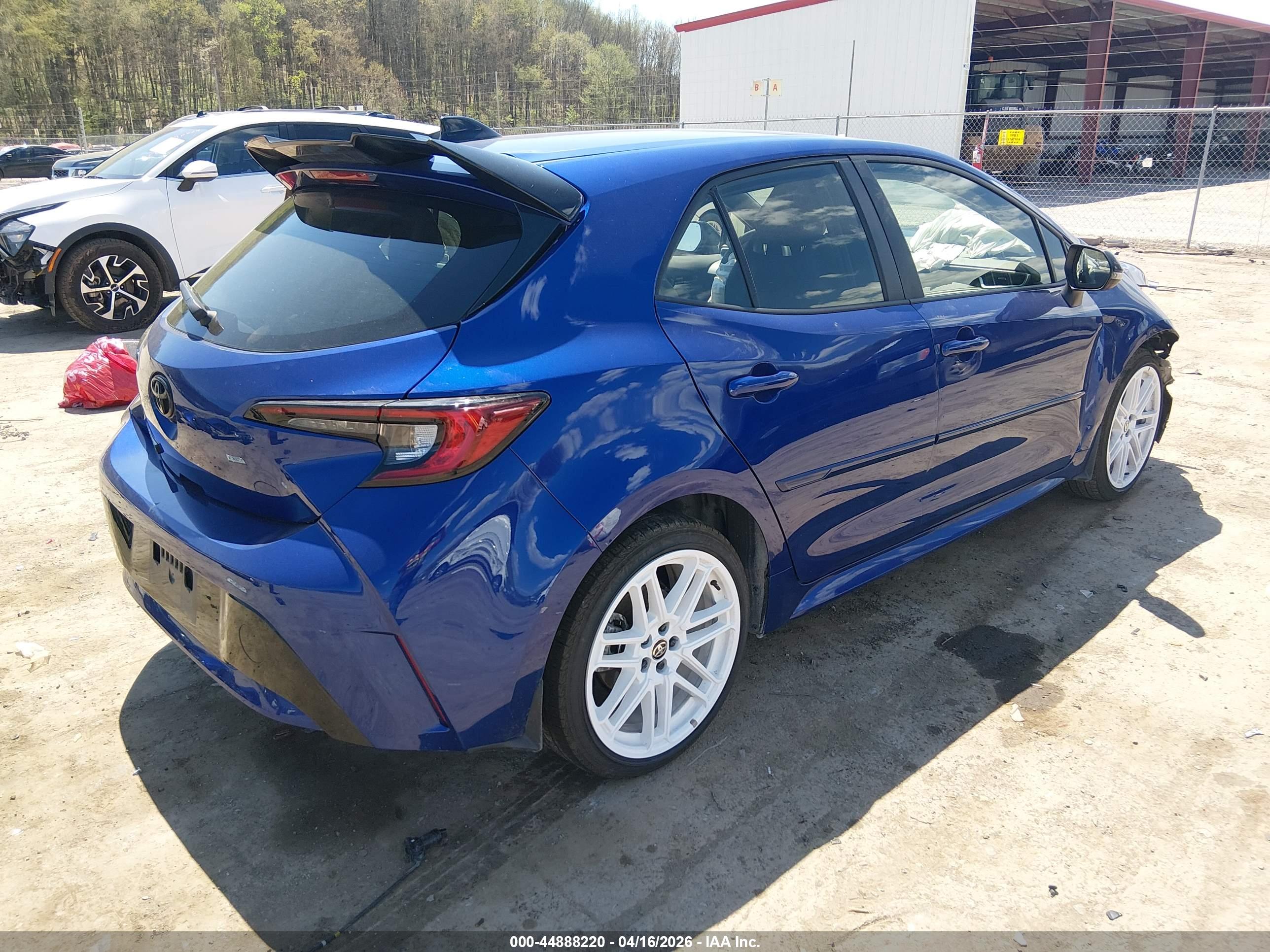 TOYOTA COROLLA image 4