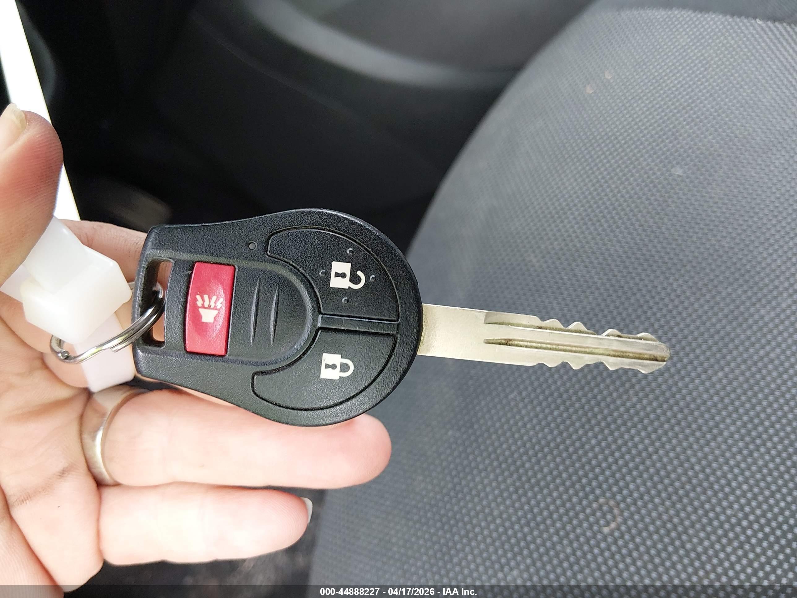 NISSAN JUKE image 11