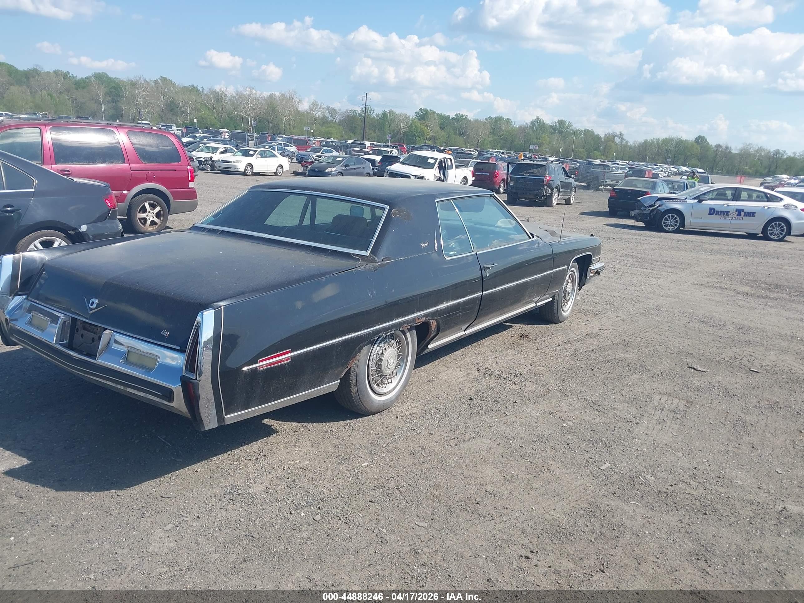 CADILLAC DEVILLE image 4