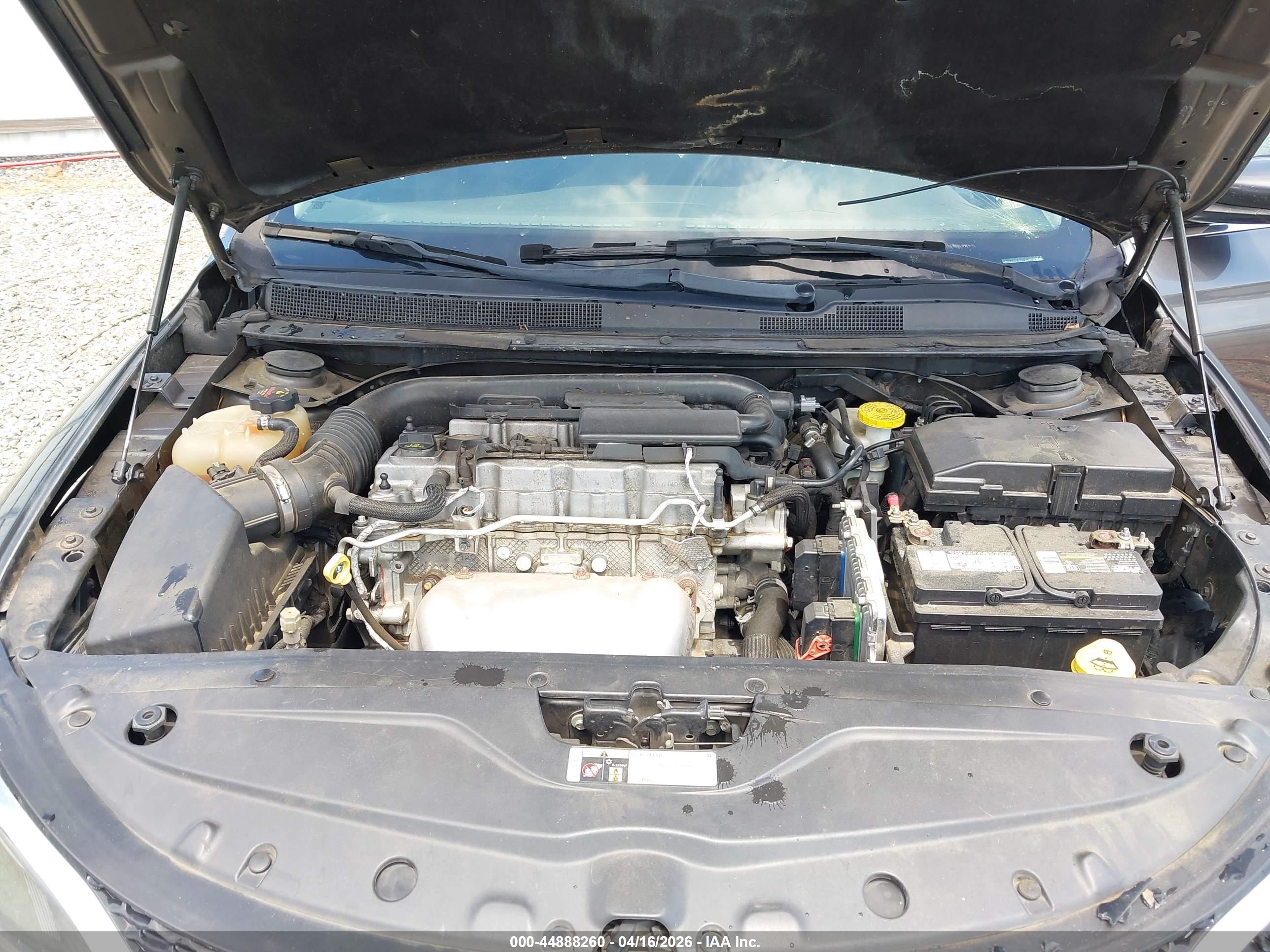 CHRYSLER 200 image 10