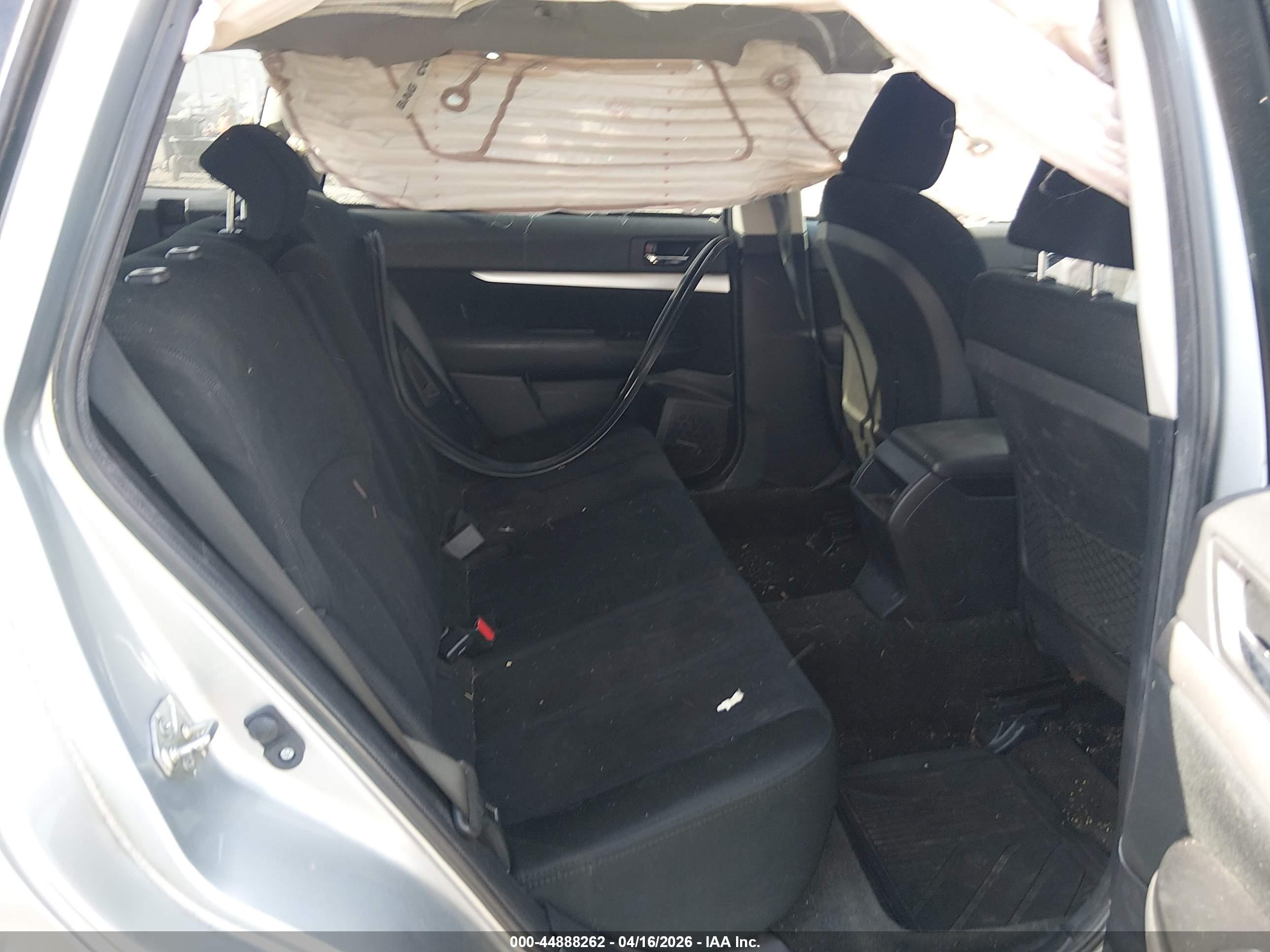 SUBARU OUTBACK image 8
