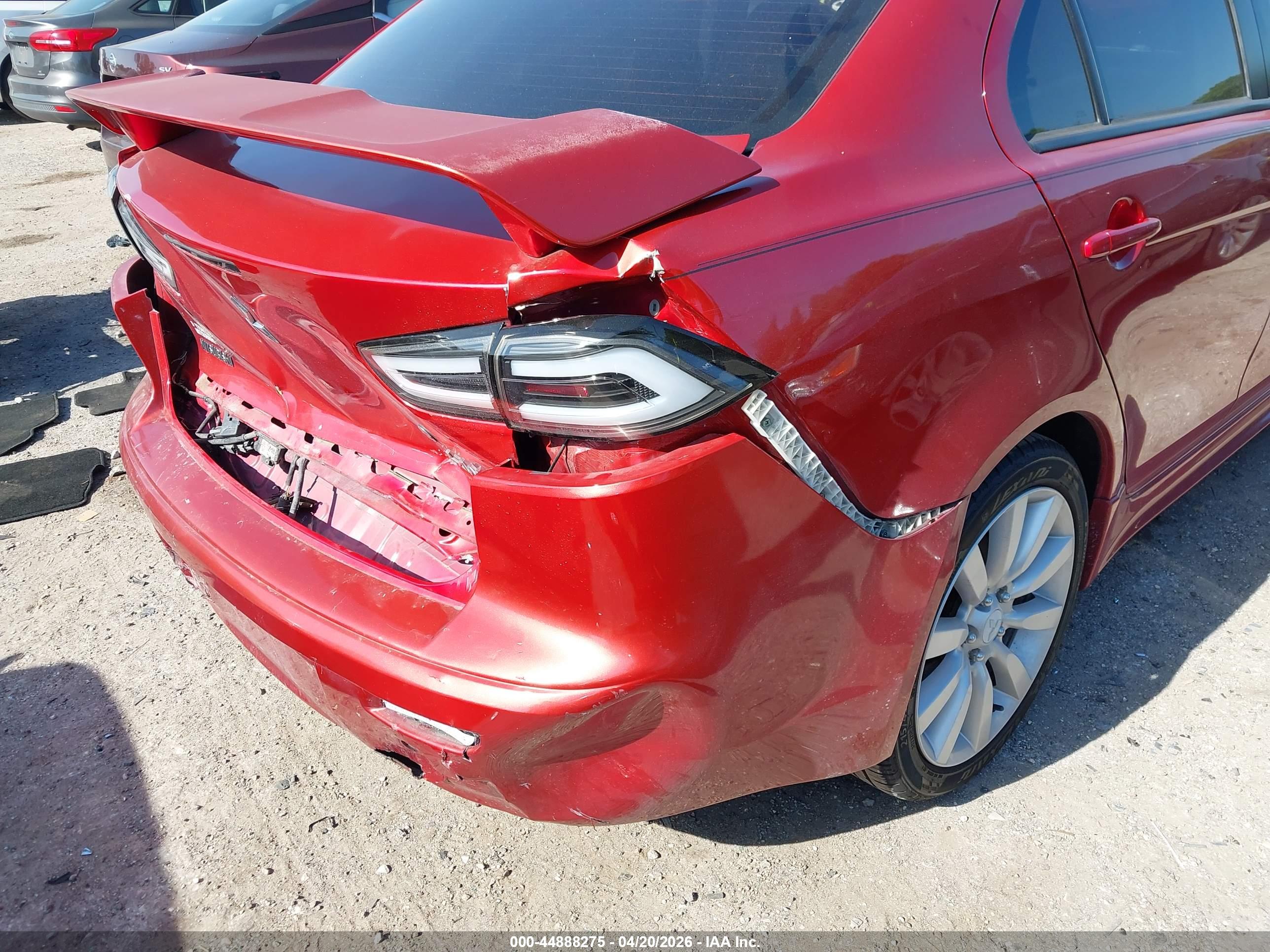 MITSUBISHI LANCER image 6