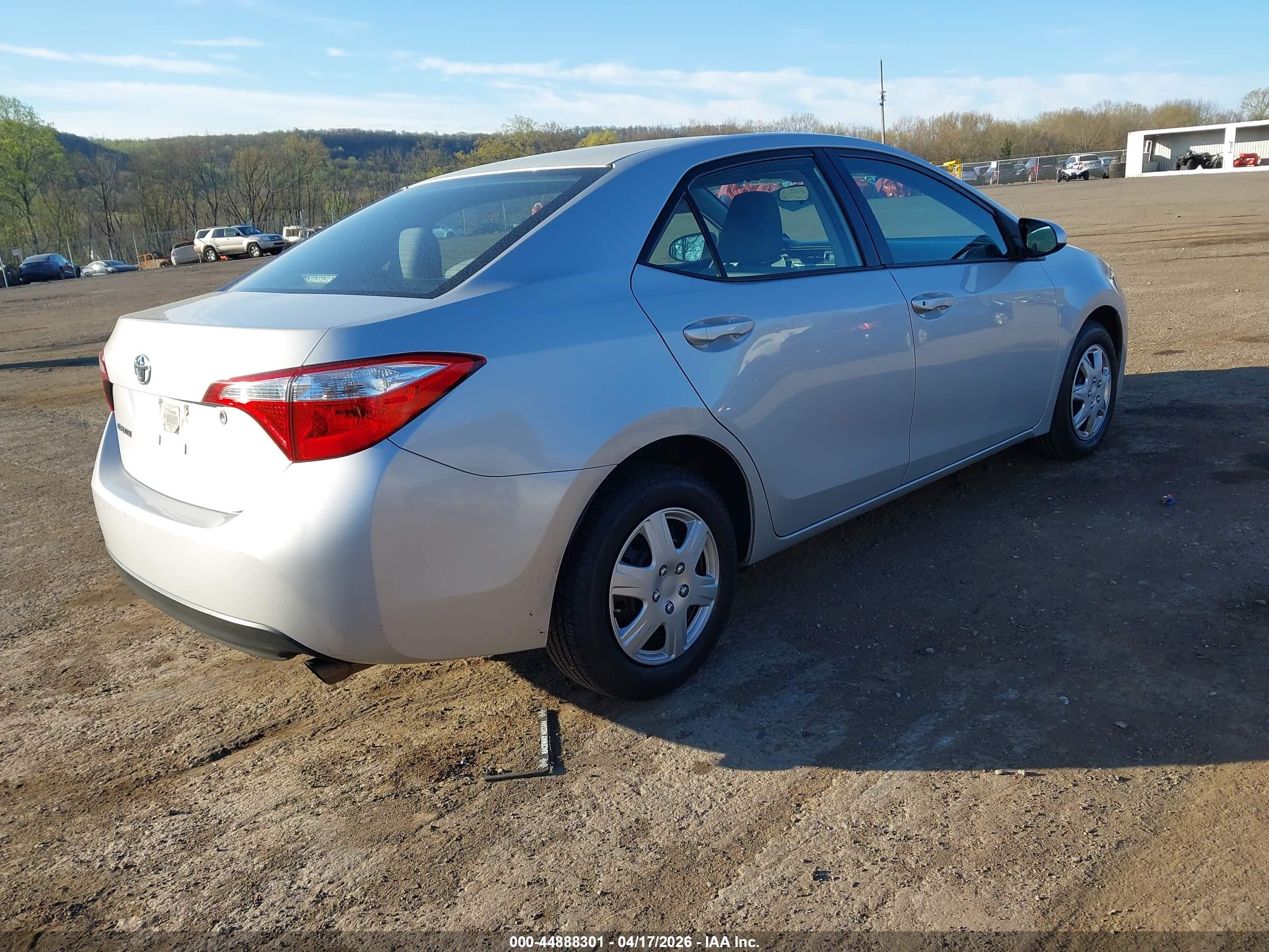 TOYOTA COROLLA image 4