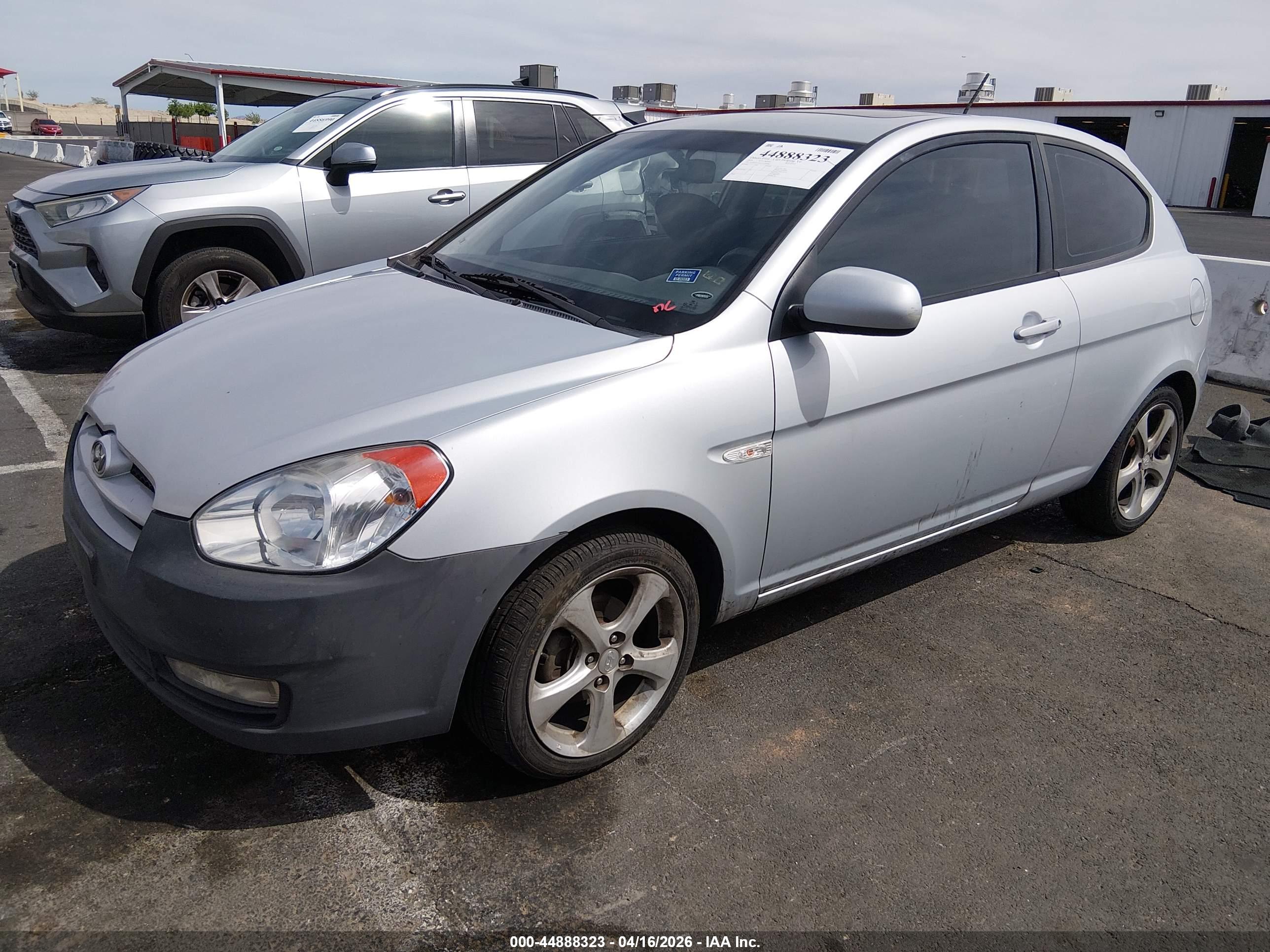 HYUNDAI ACCENT image 2