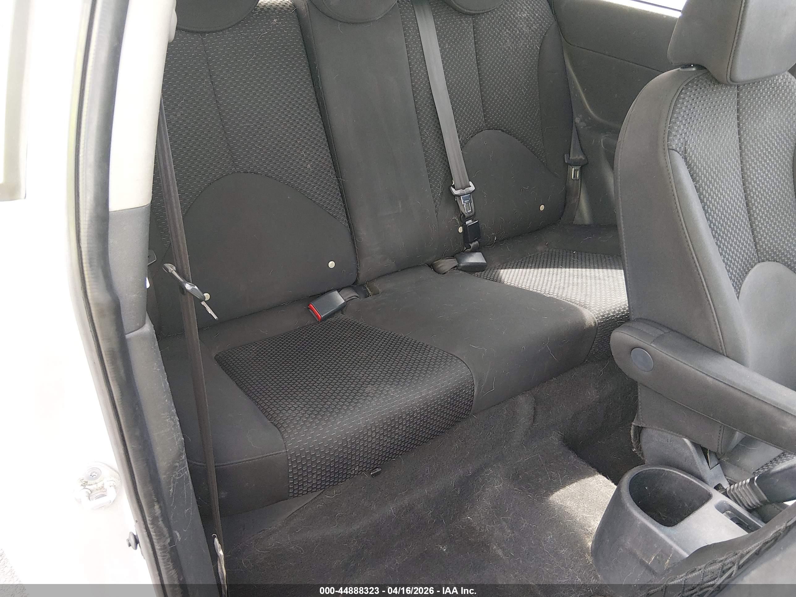HYUNDAI ACCENT image 8