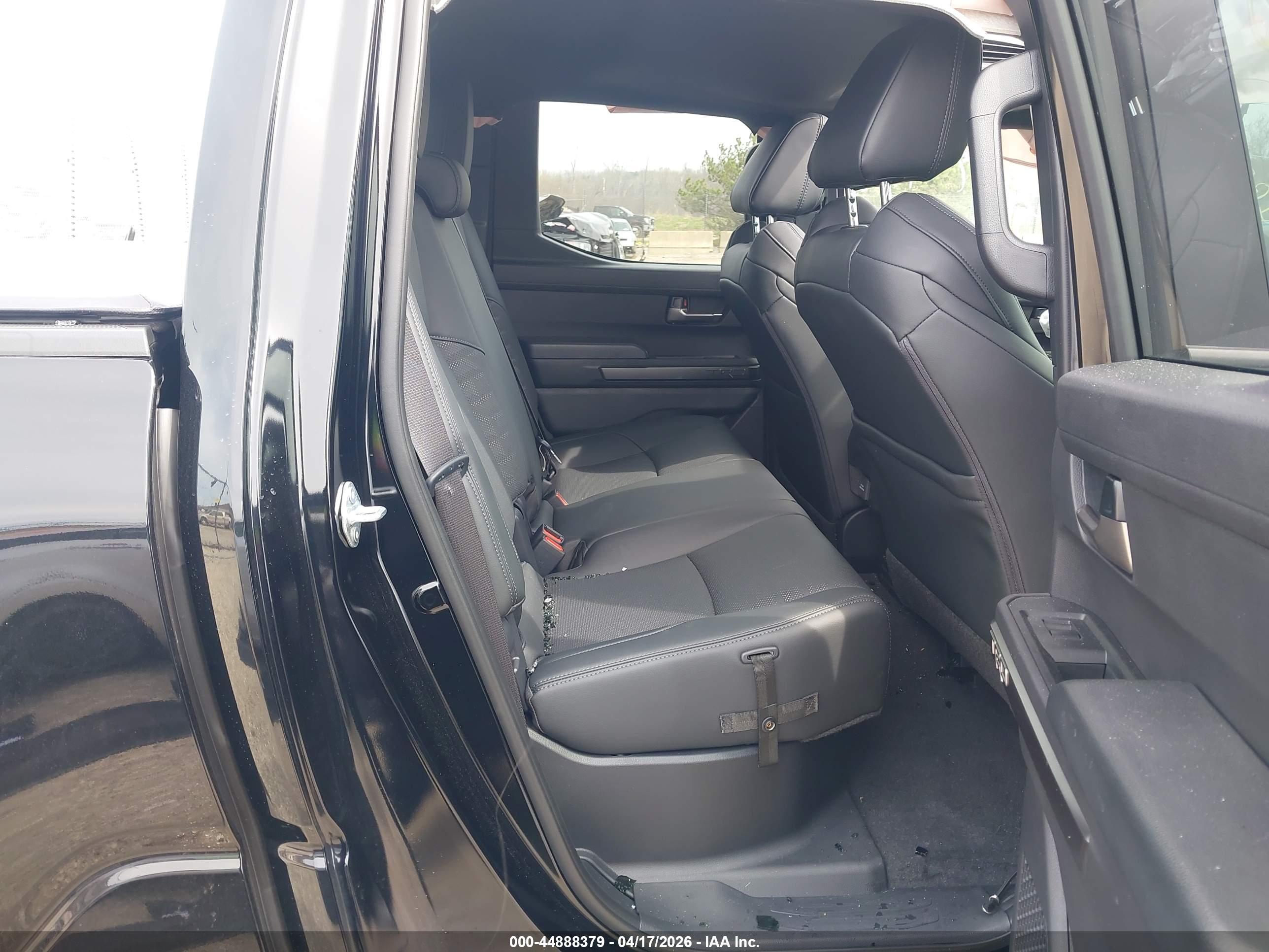 TOYOTA TACOMA image 8