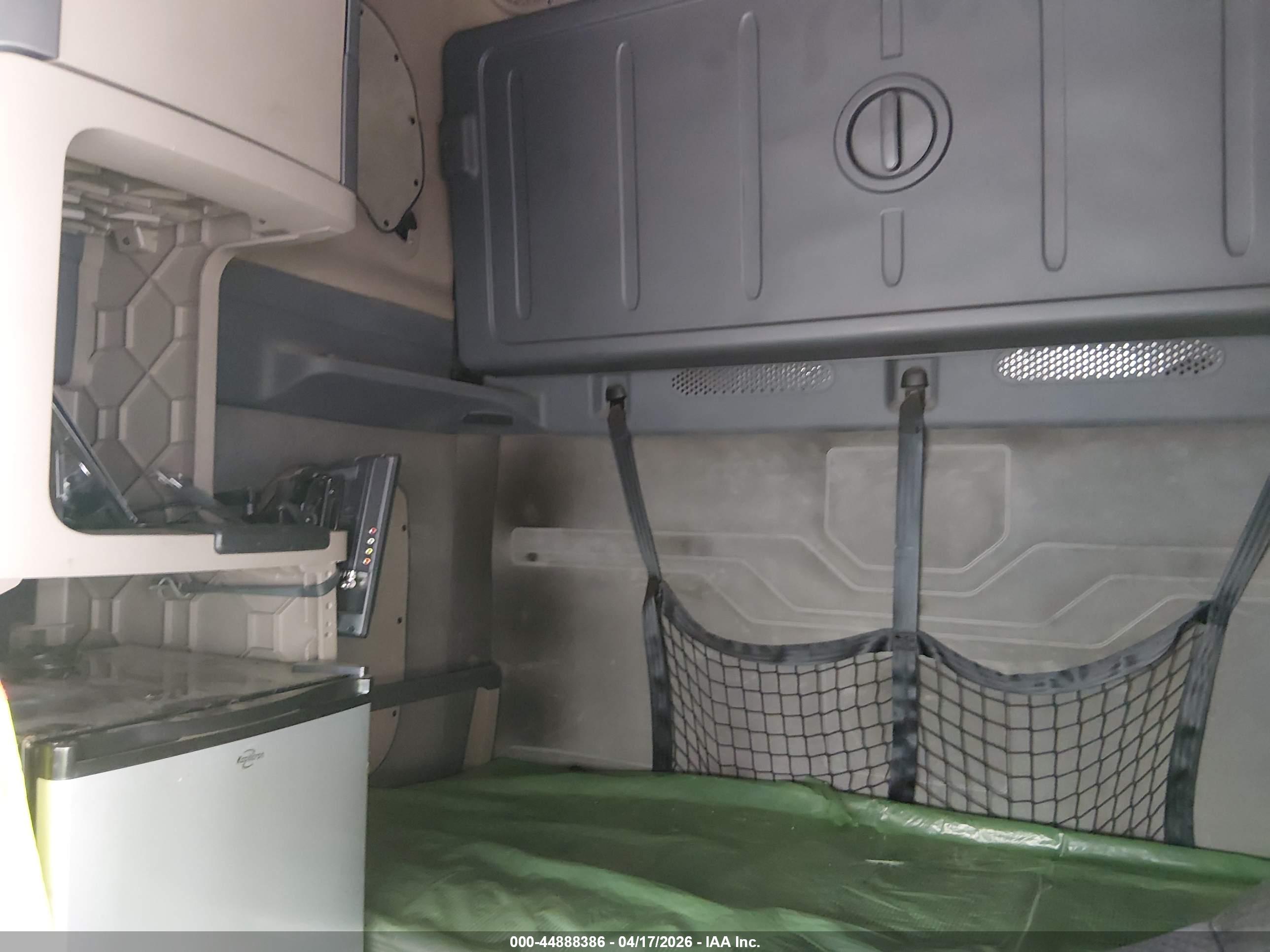 FREIGHTLINER CASCADIA image 7
