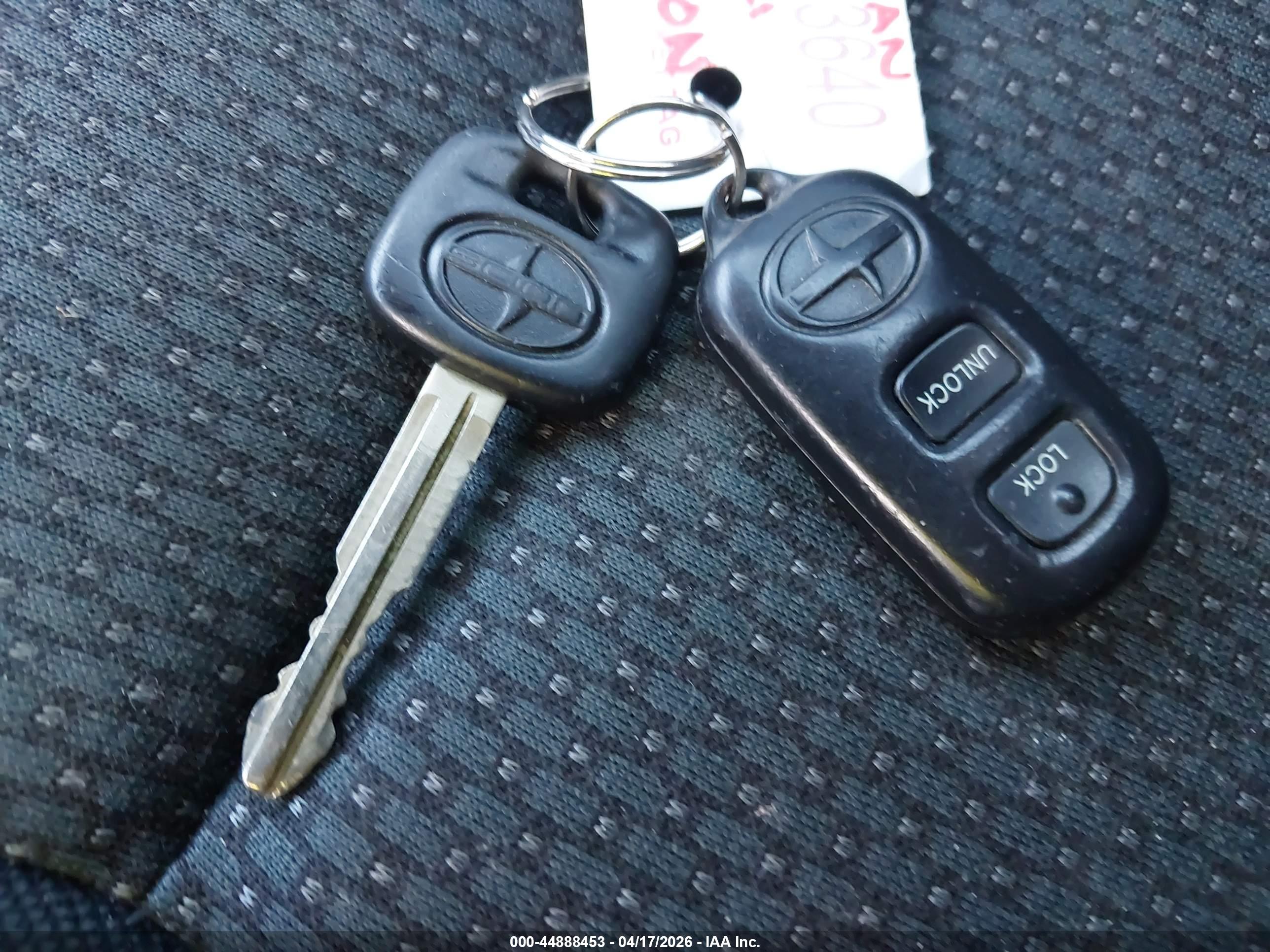 SCION XB image 11