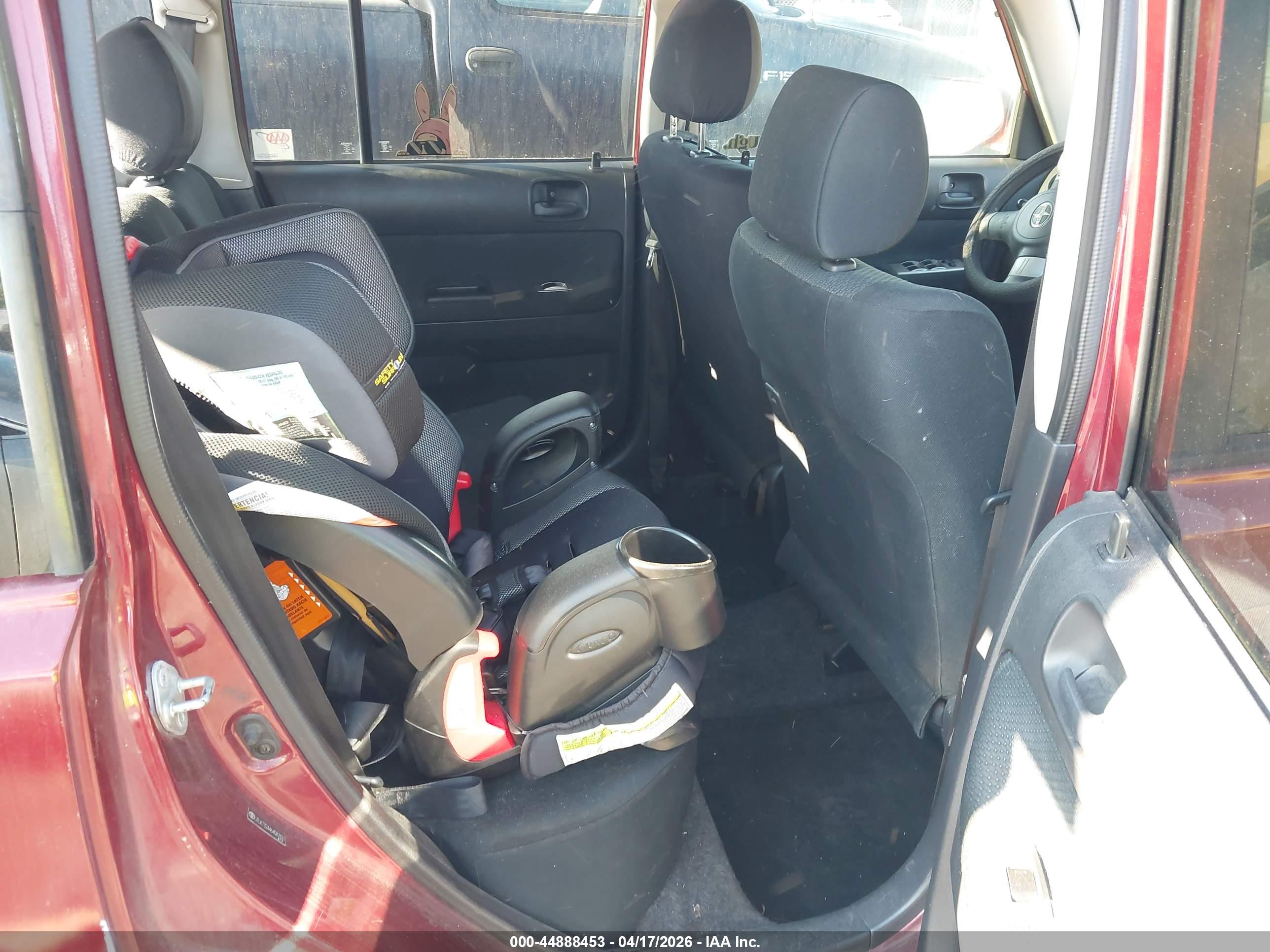 SCION XB image 8