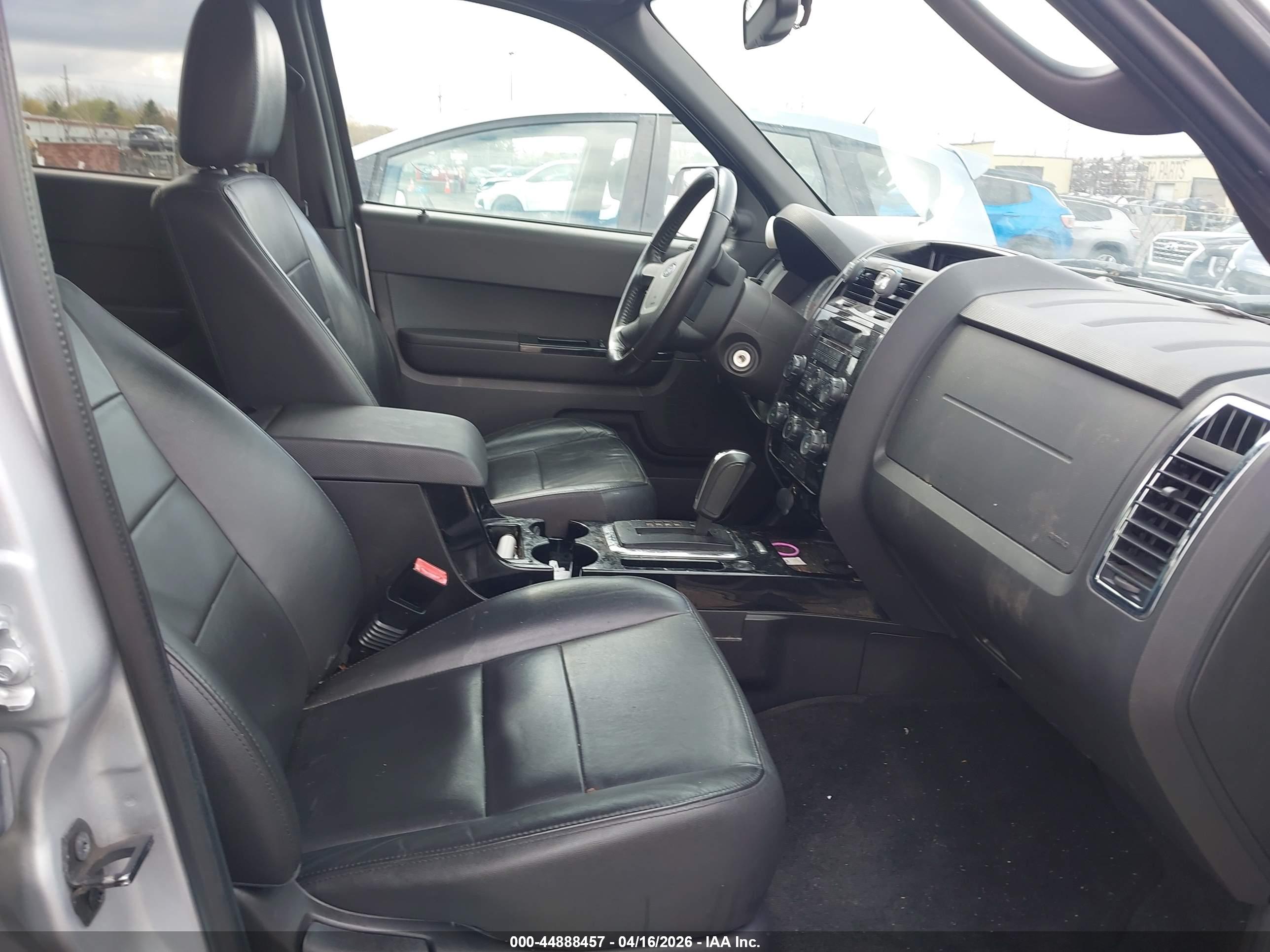 FORD ESCAPE image 5