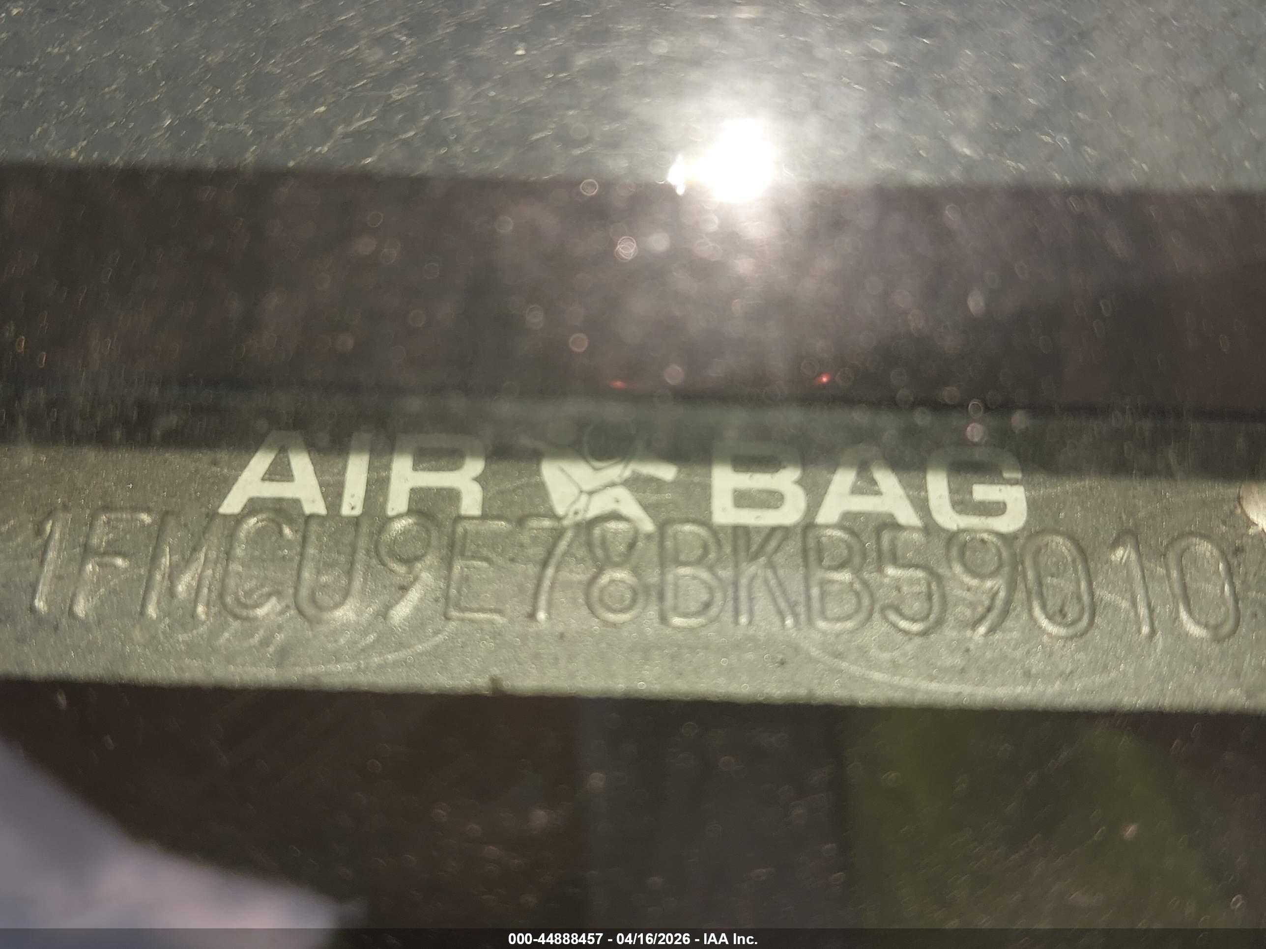 FORD ESCAPE image 9
