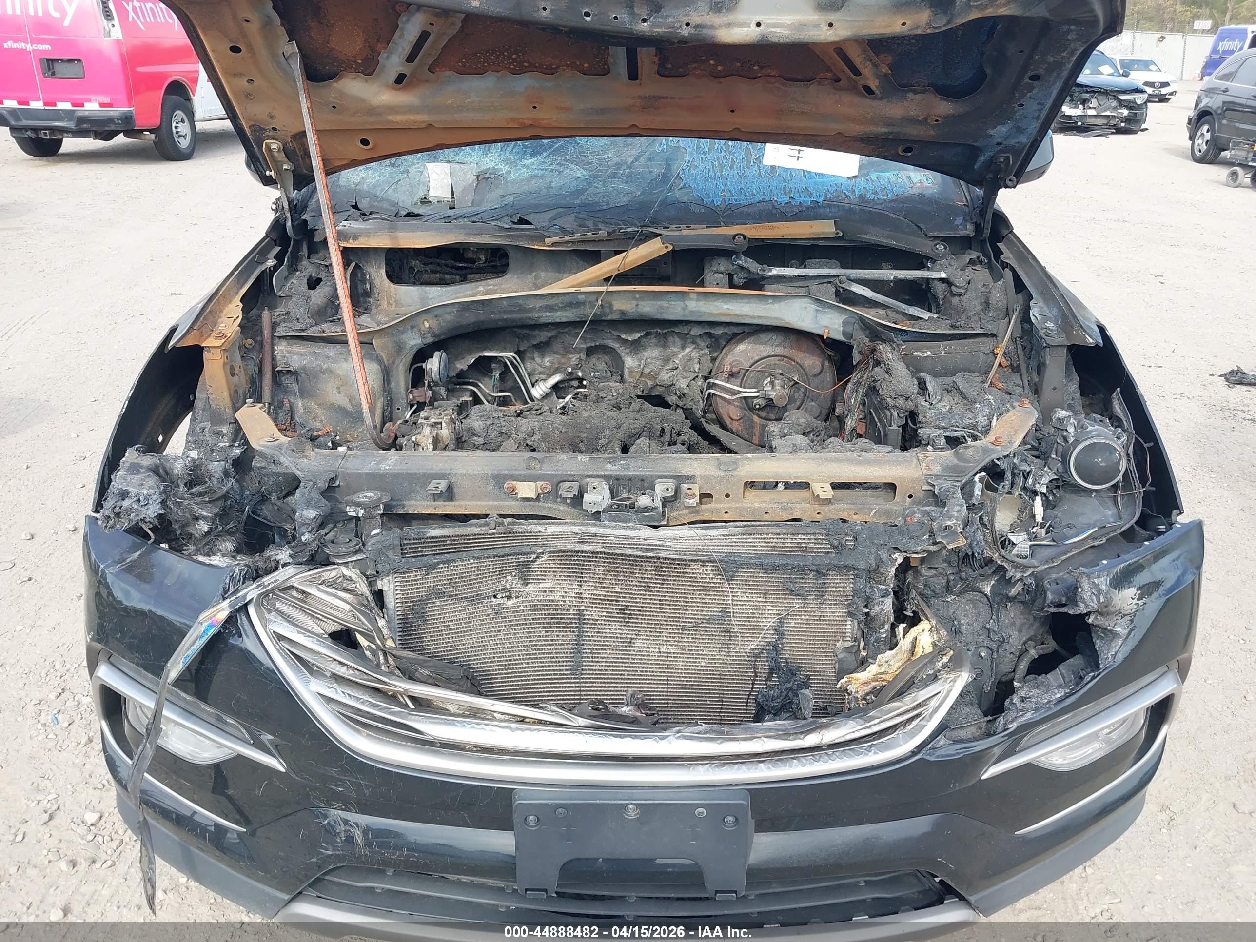 HYUNDAI SANTA image 6