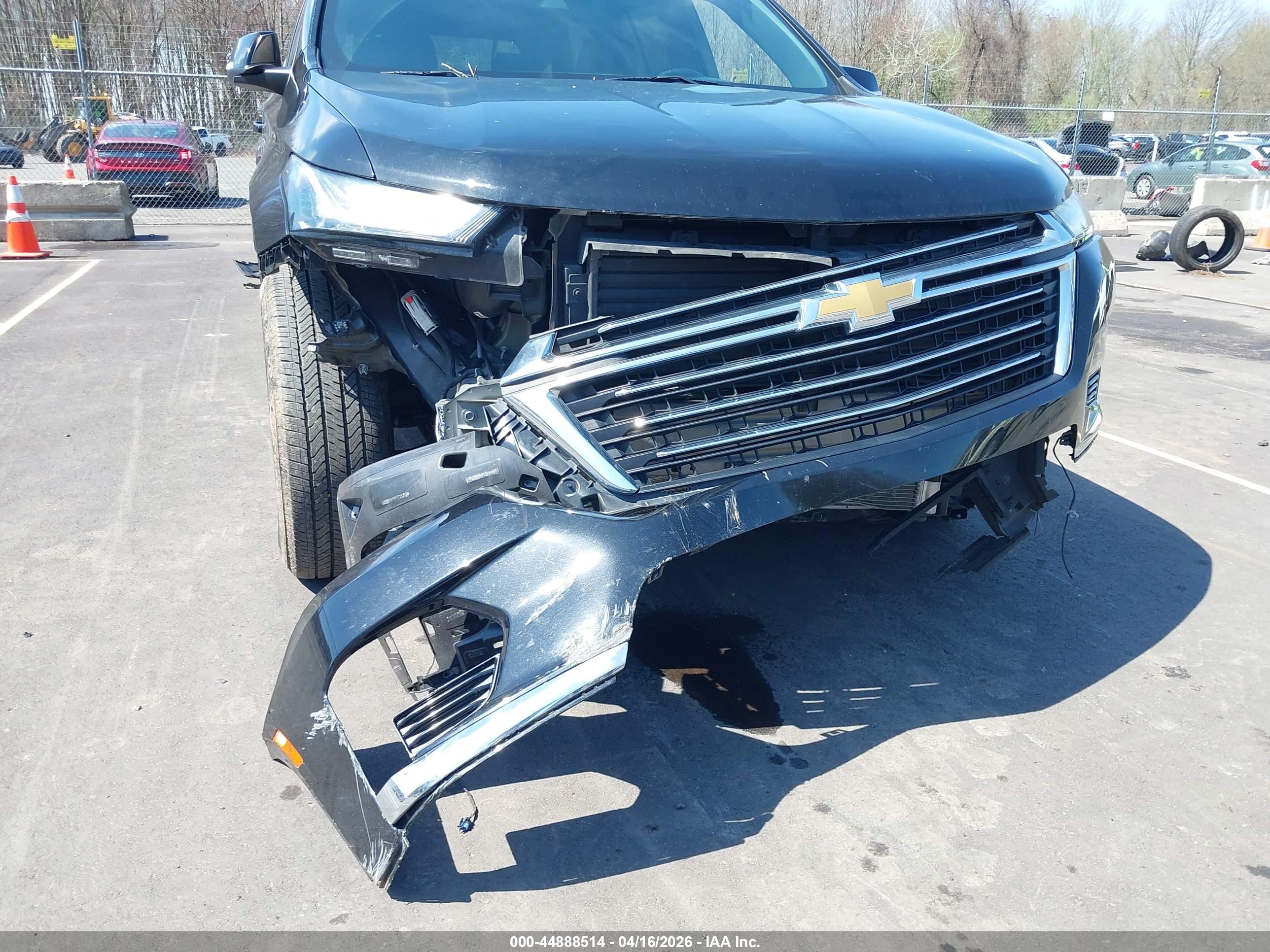 CHEVROLET TRAVERSE image 6