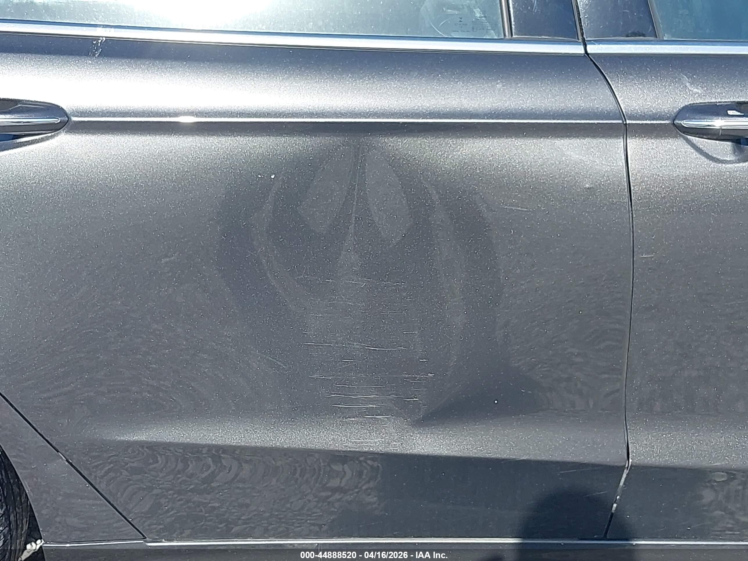 FORD FUSION image 6