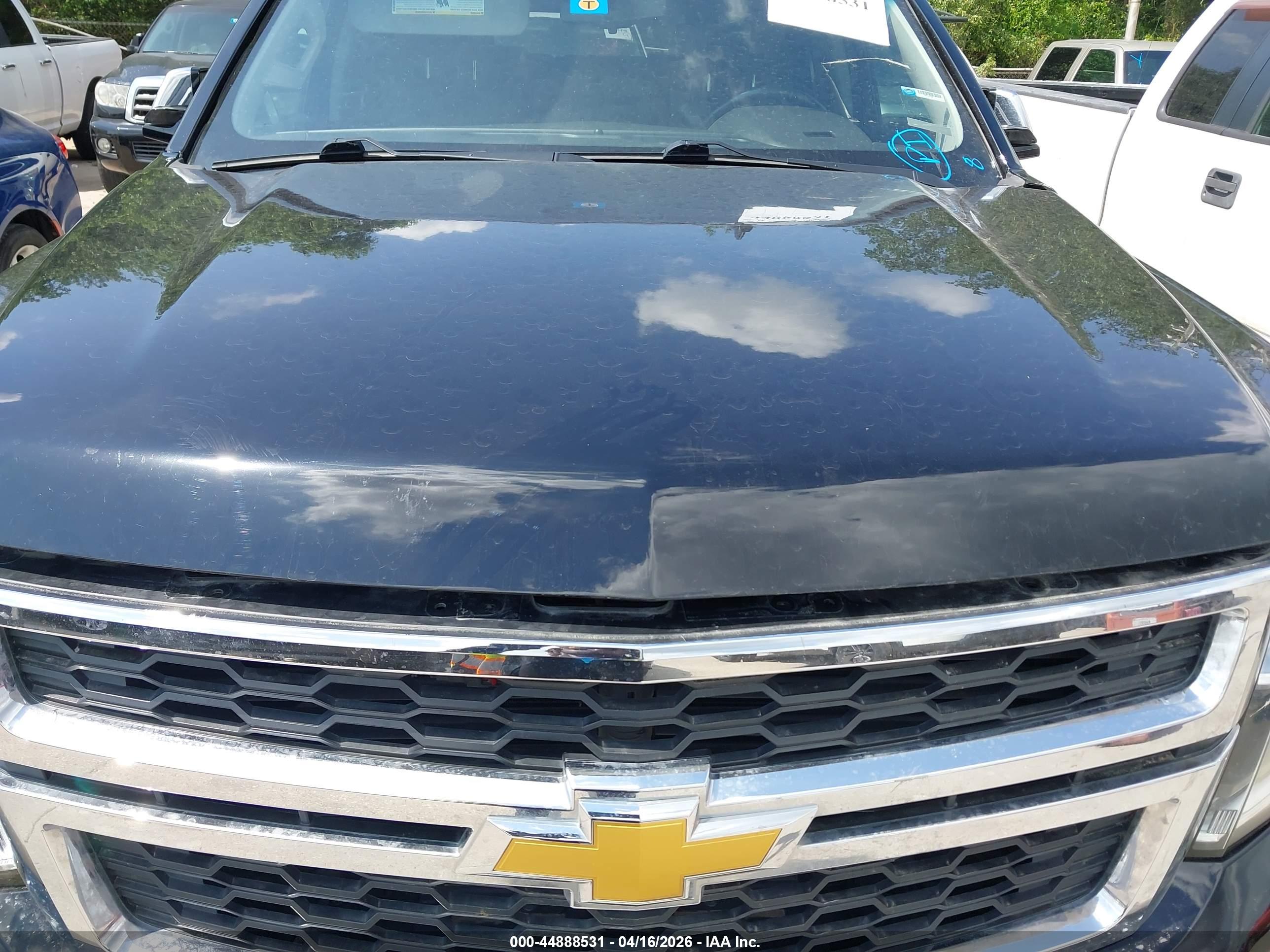 CHEVROLET TAHOE image 10