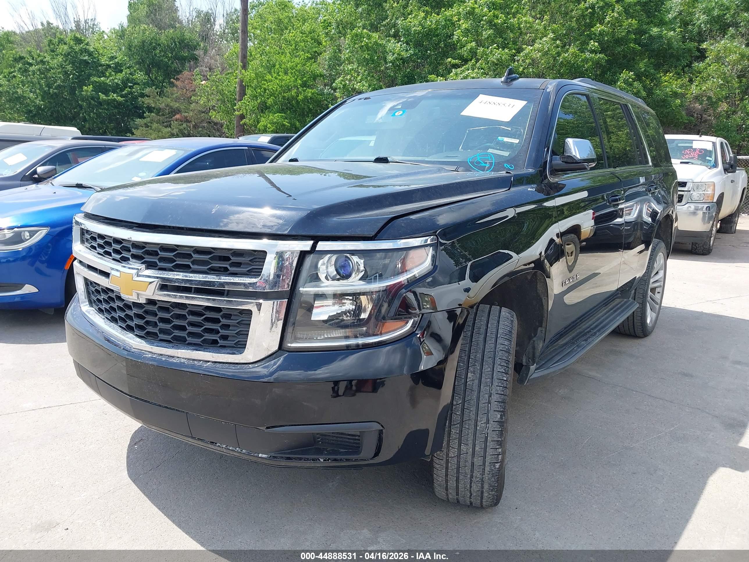 CHEVROLET TAHOE image 2
