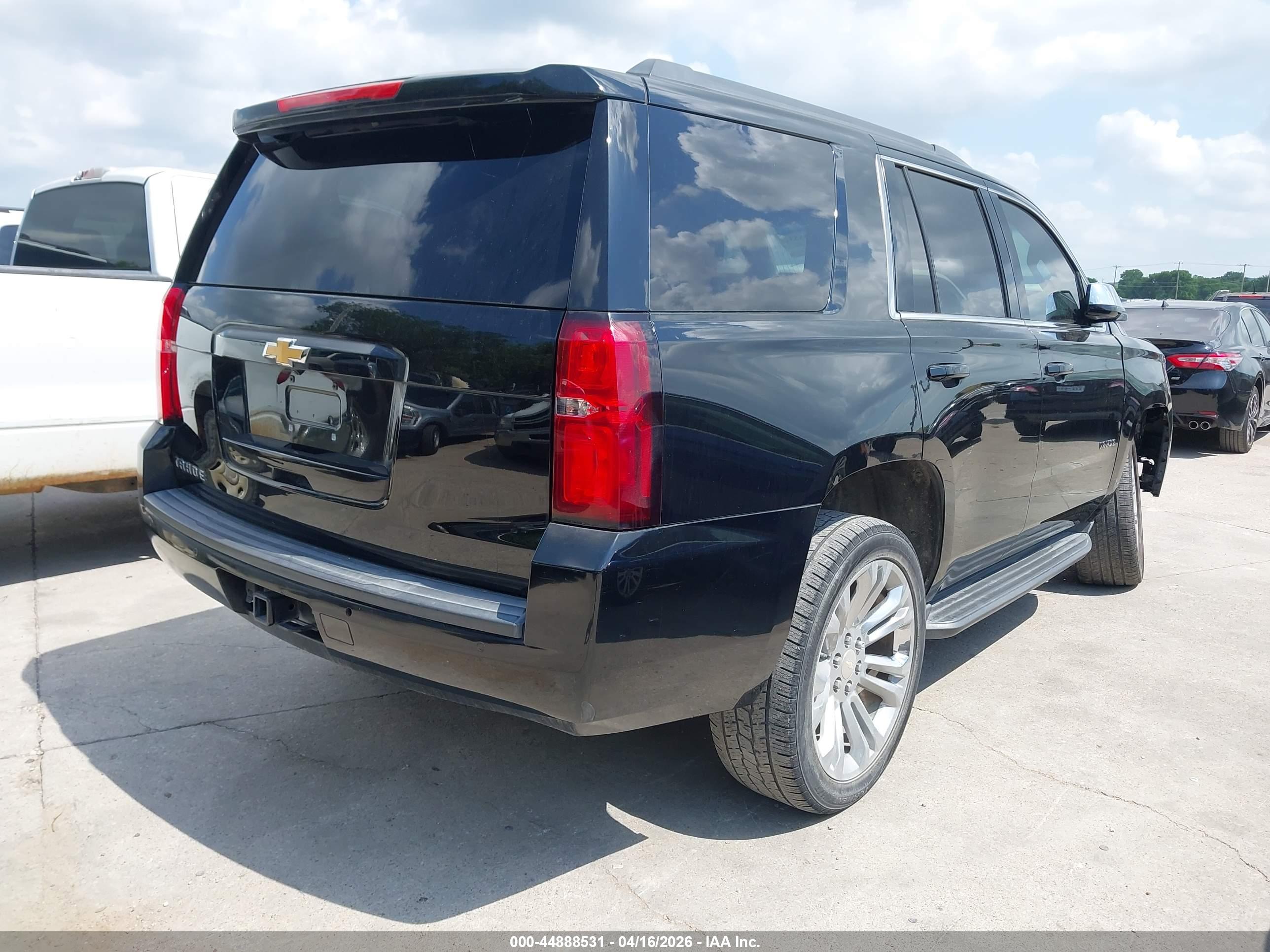 CHEVROLET TAHOE image 4