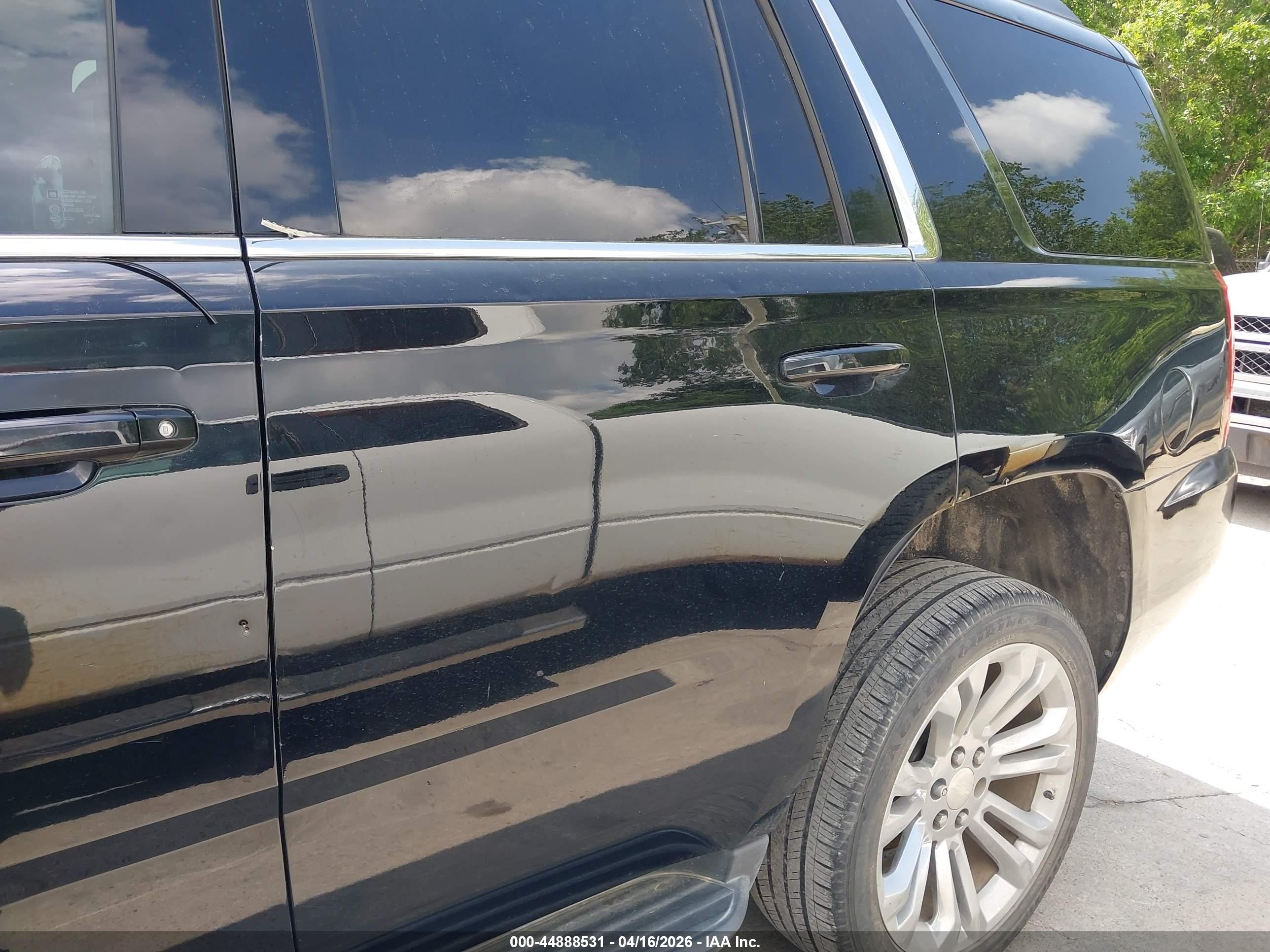 CHEVROLET TAHOE image 6