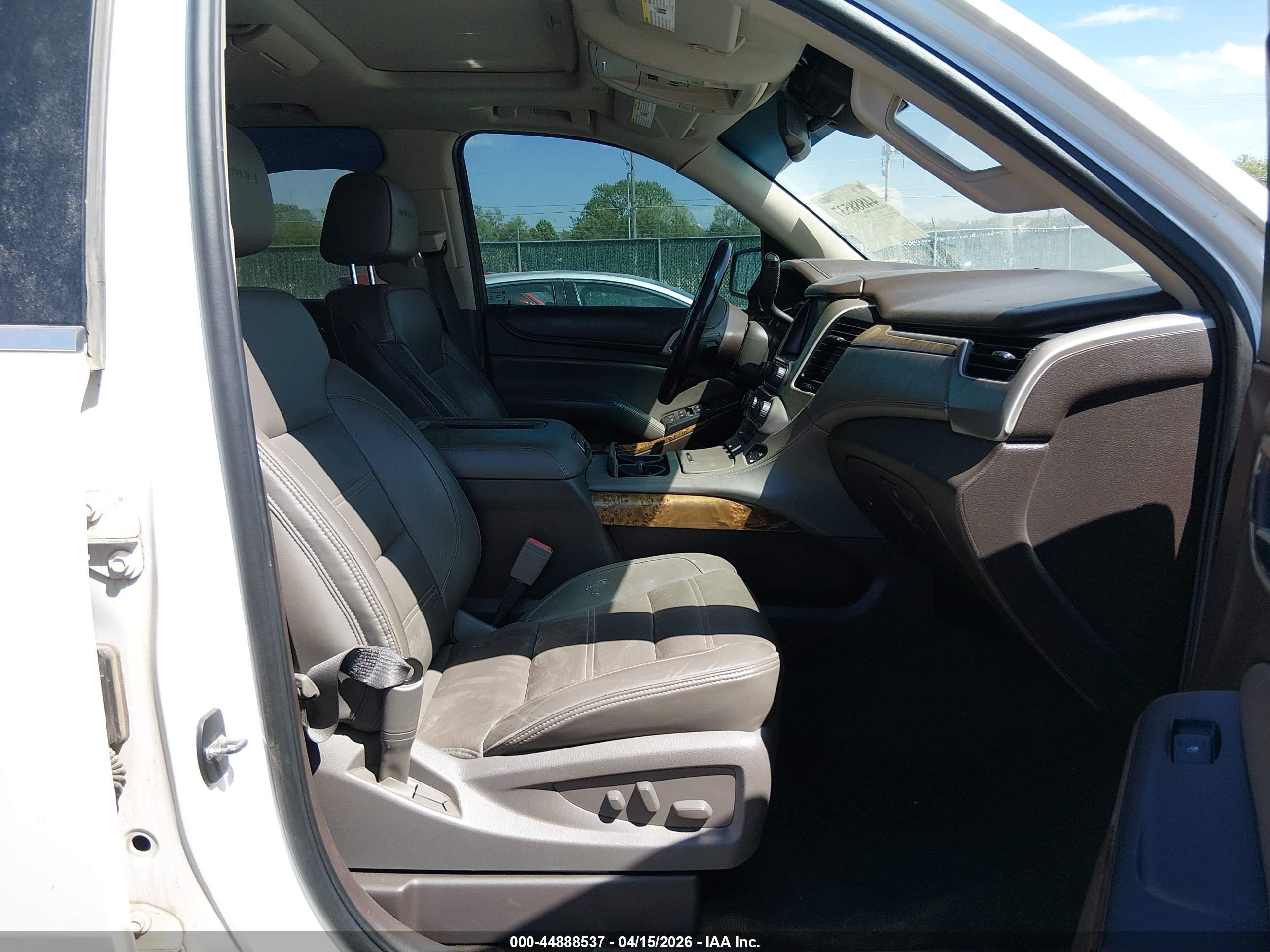 GMC YUKON image 5