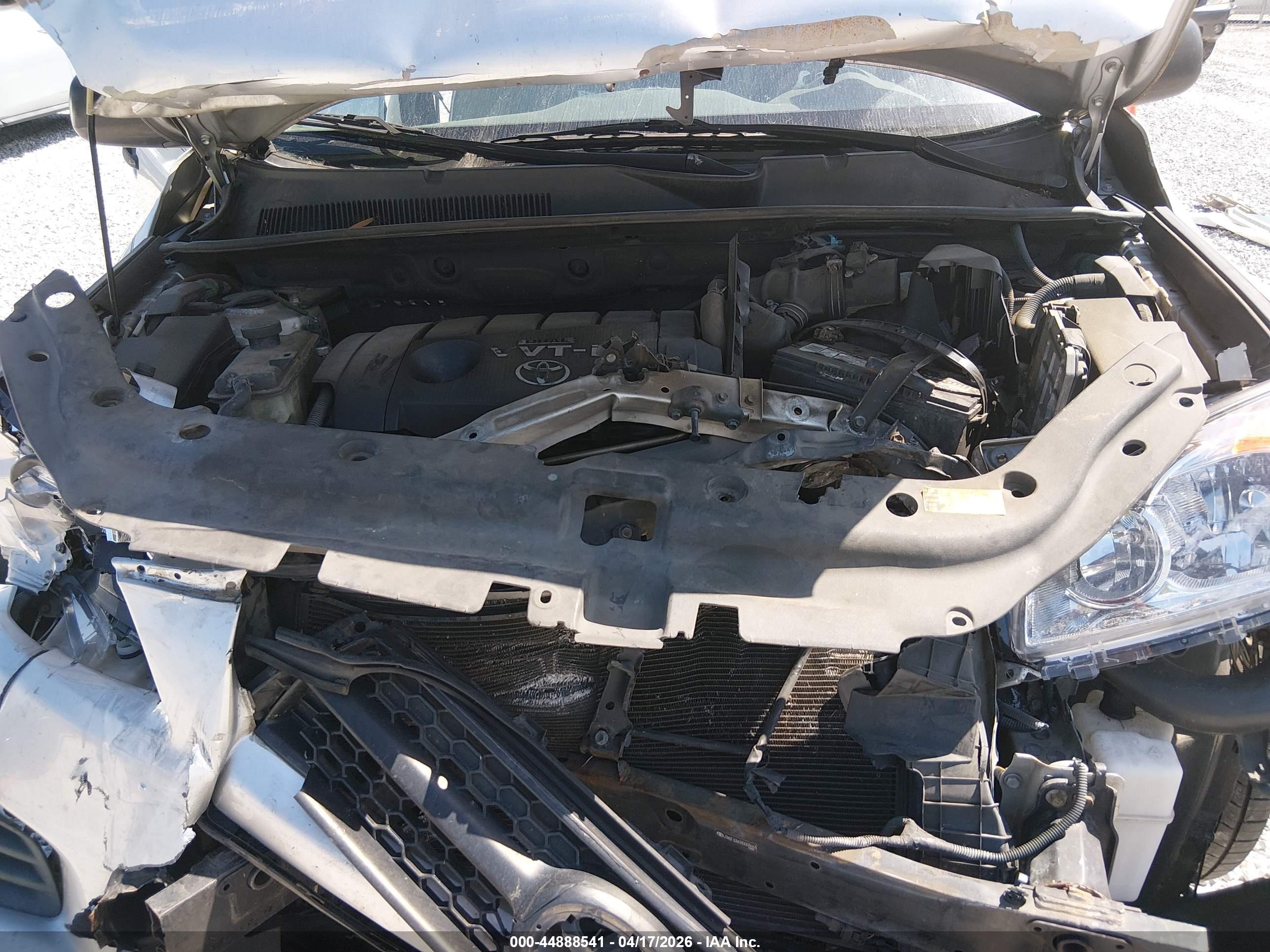 TOYOTA RAV4 image 10