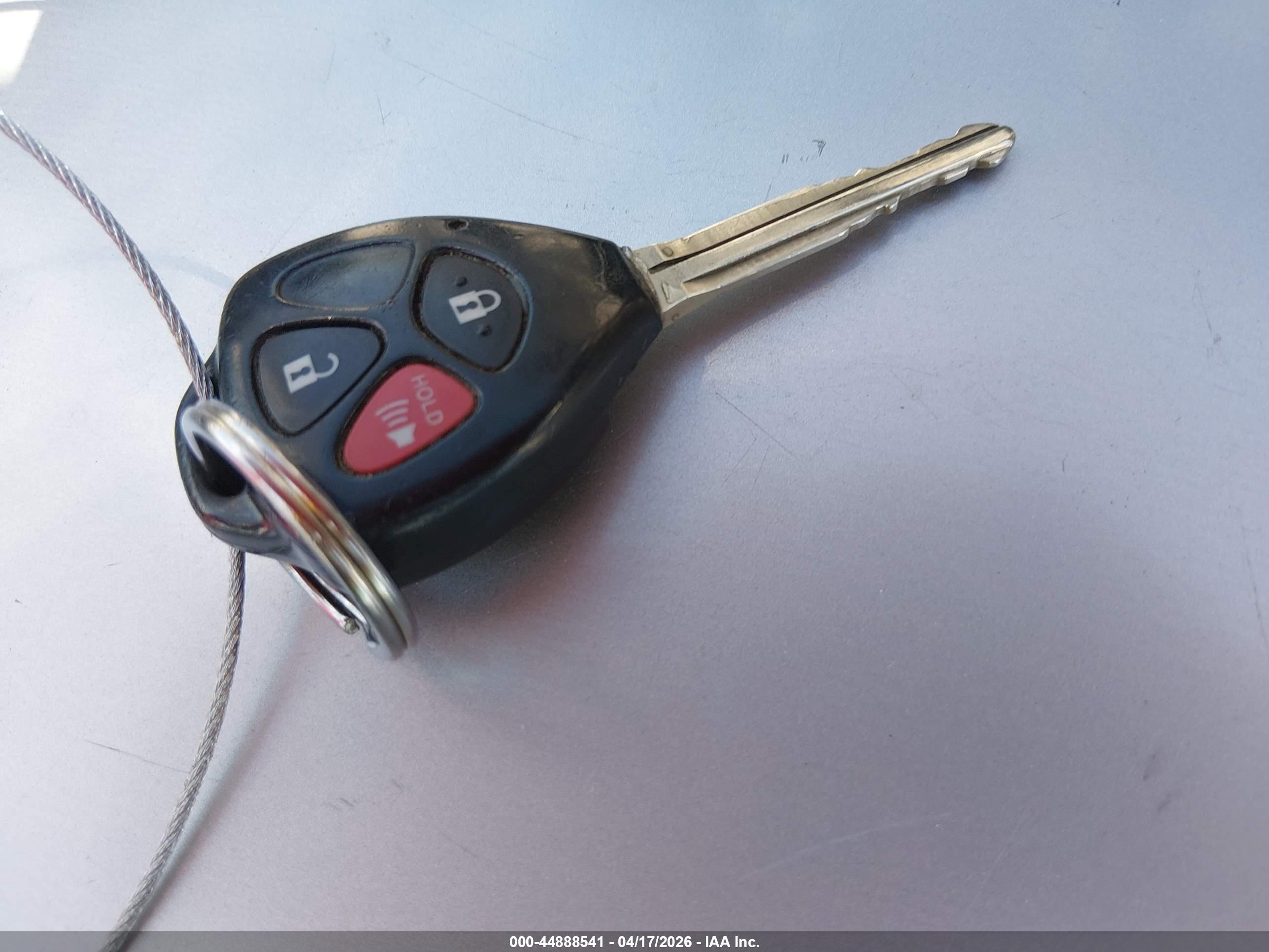 TOYOTA RAV4 image 11