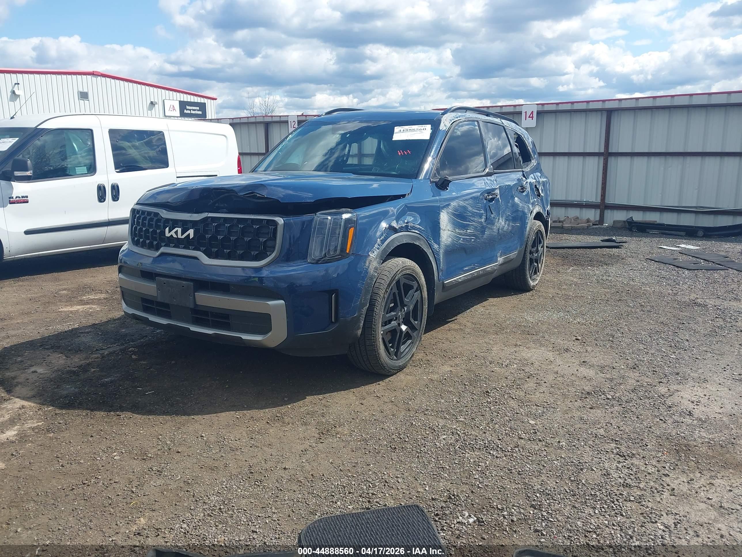 KIA TELLURIDE image 2
