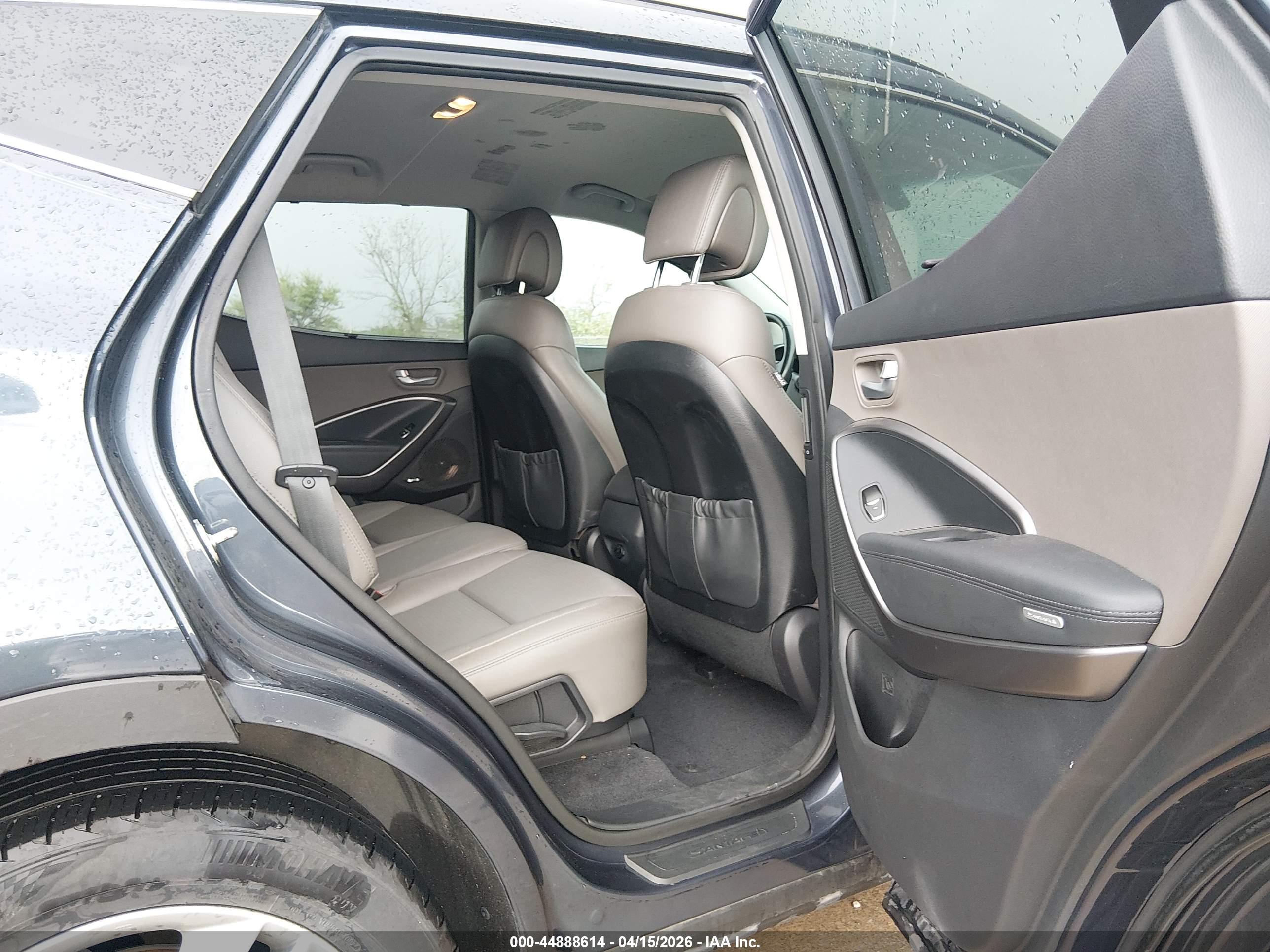 HYUNDAI SANTA image 8