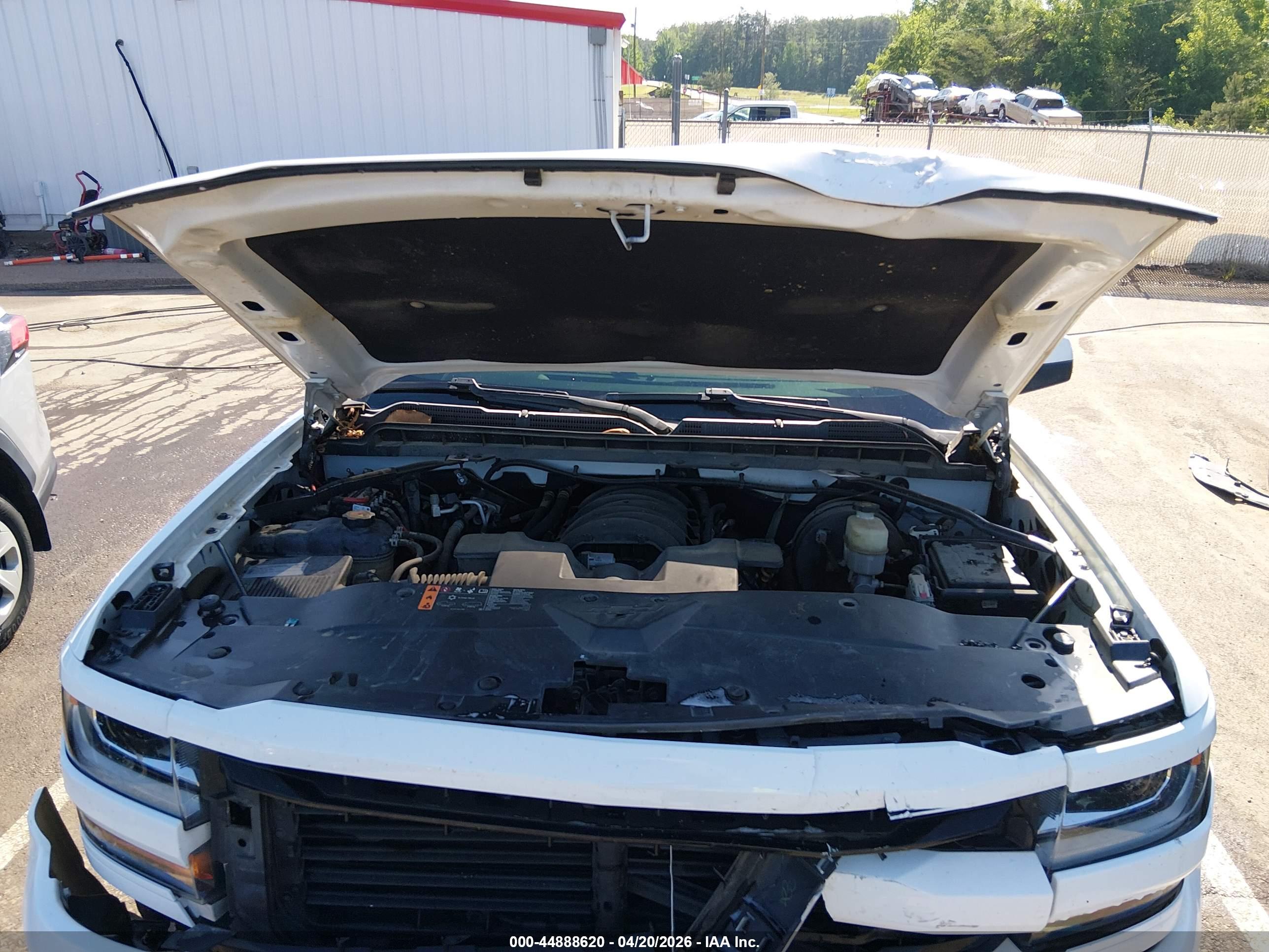 CHEVROLET SILVERADO image 10