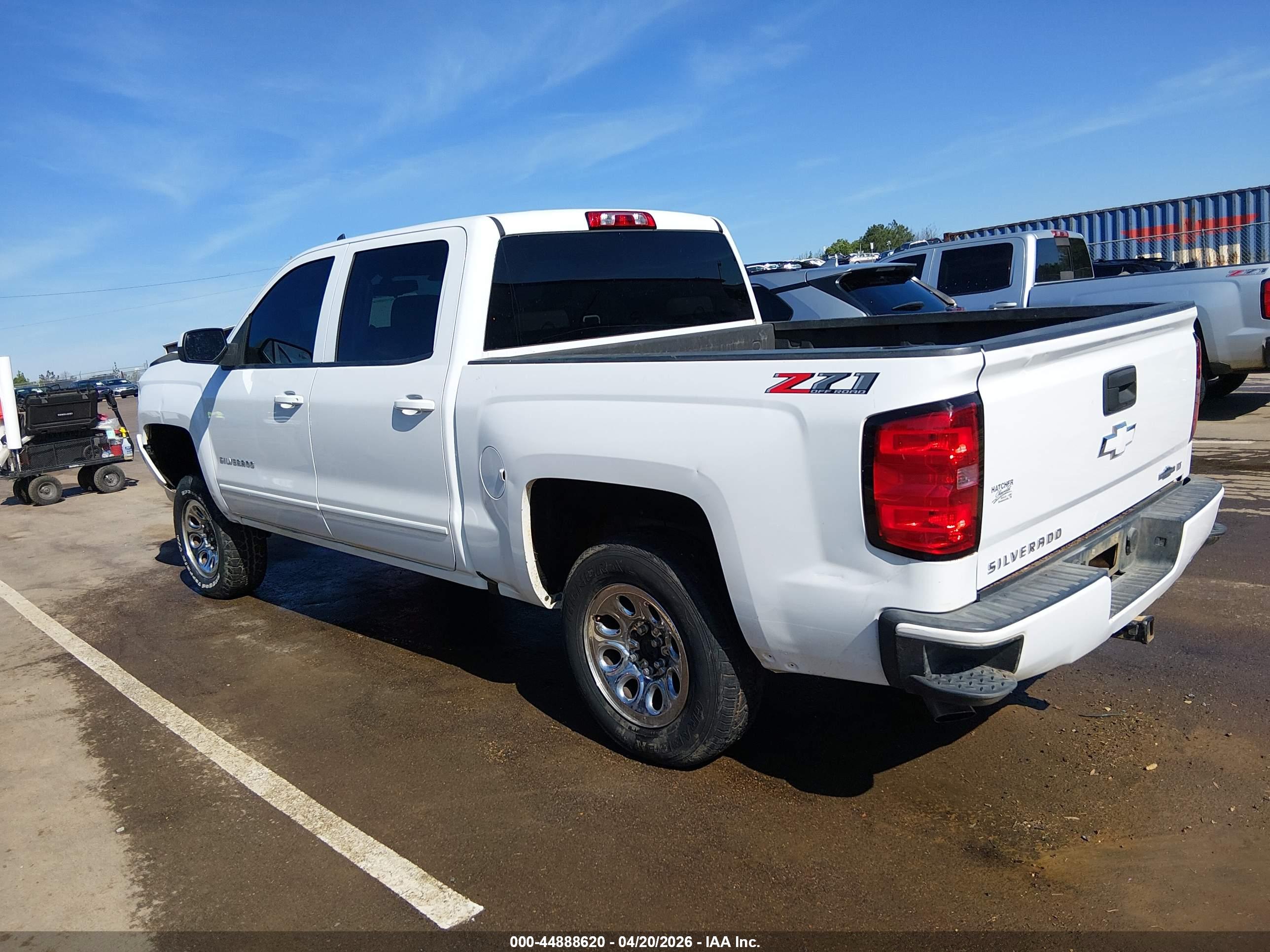 CHEVROLET SILVERADO image 3