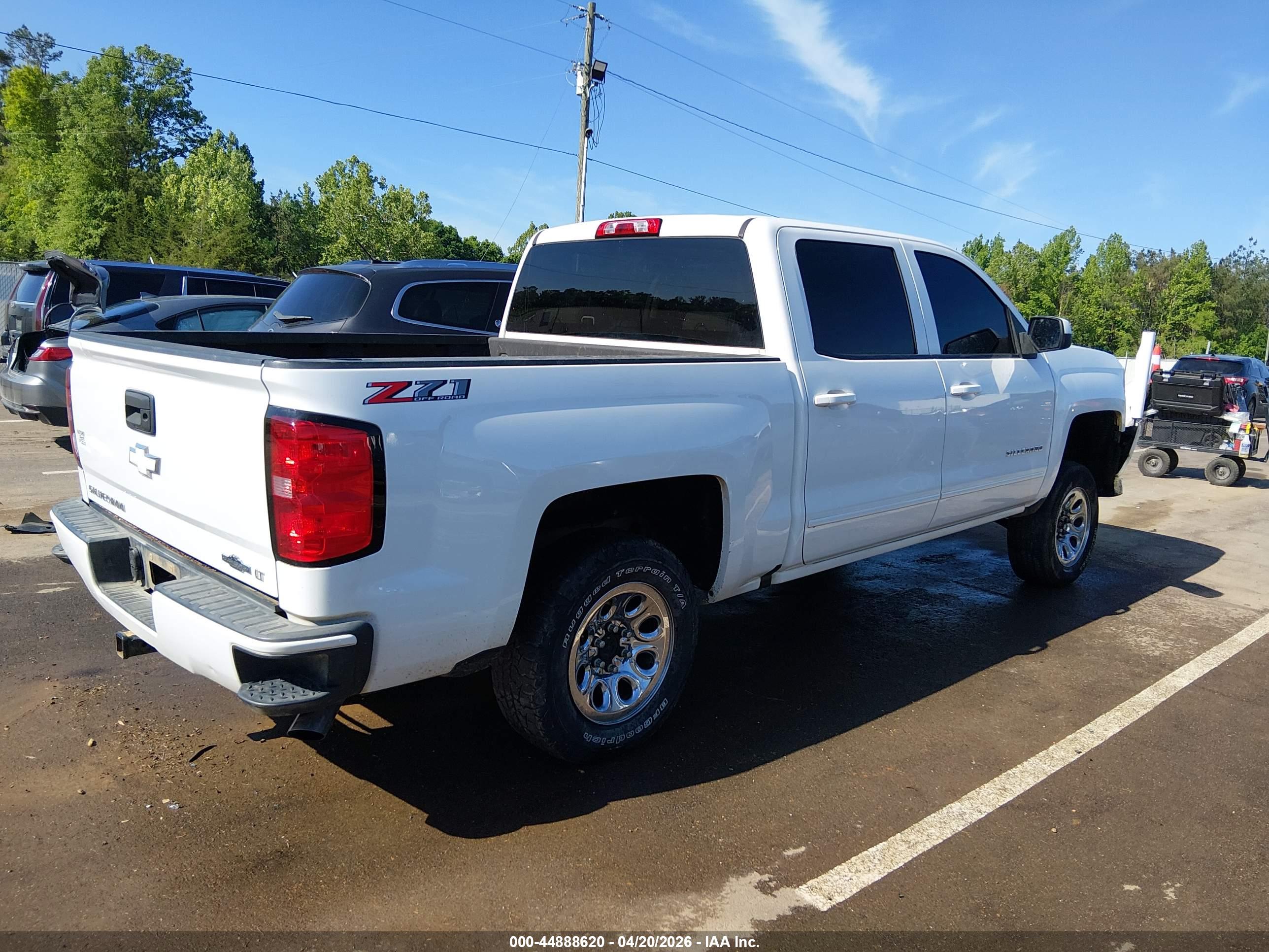 CHEVROLET SILVERADO image 4