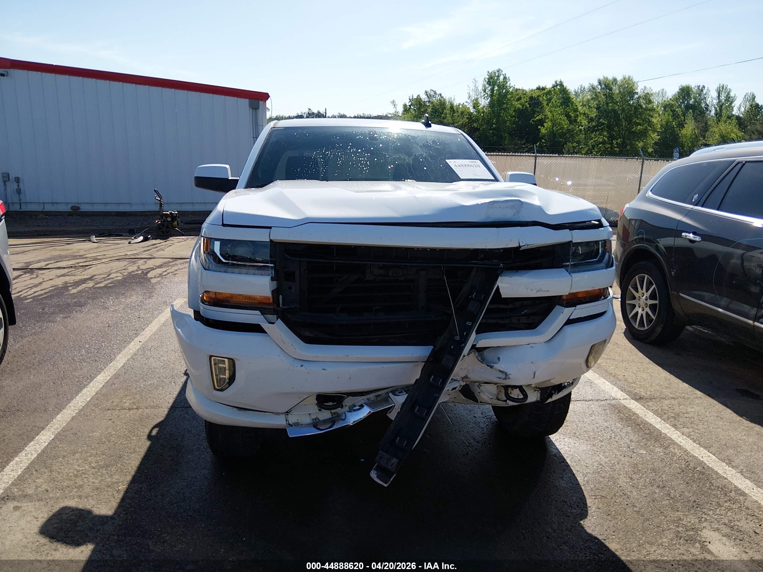 CHEVROLET SILVERADO image 6
