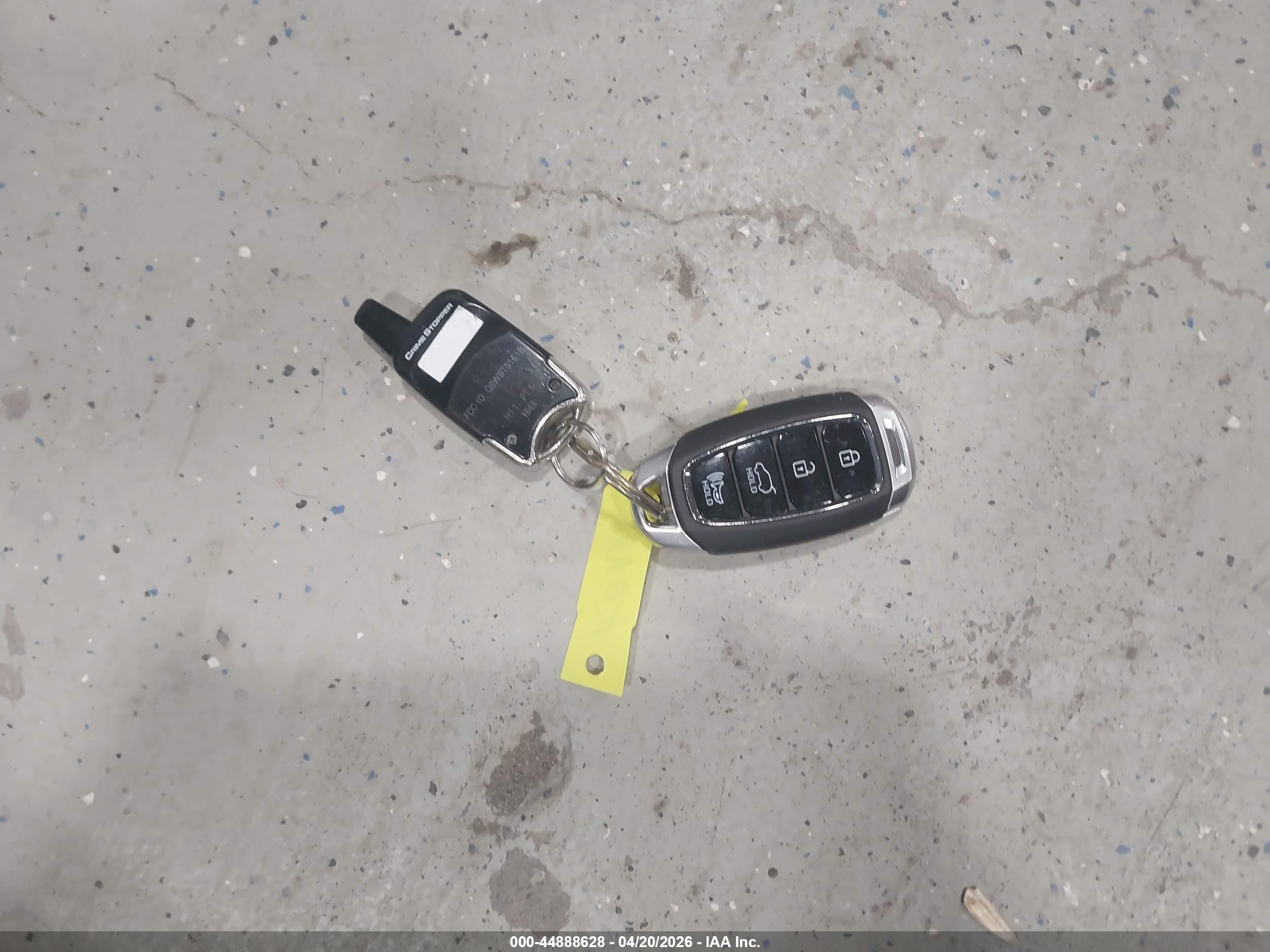 HYUNDAI KONA image 11