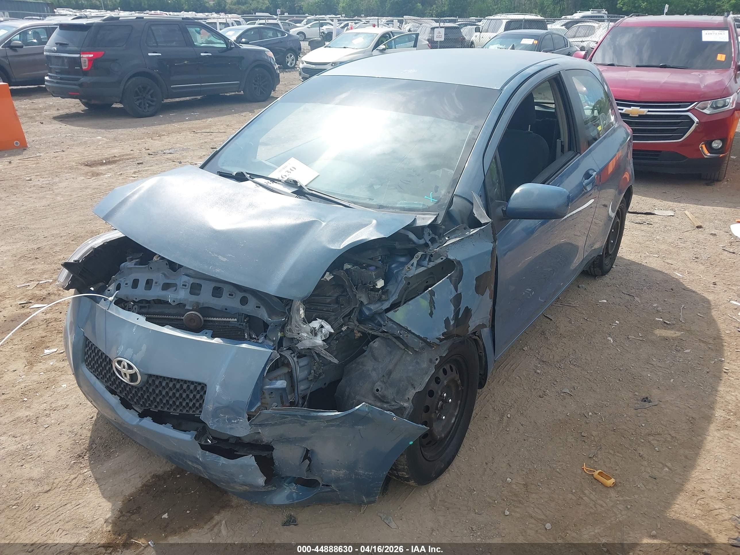 TOYOTA YARIS image 6