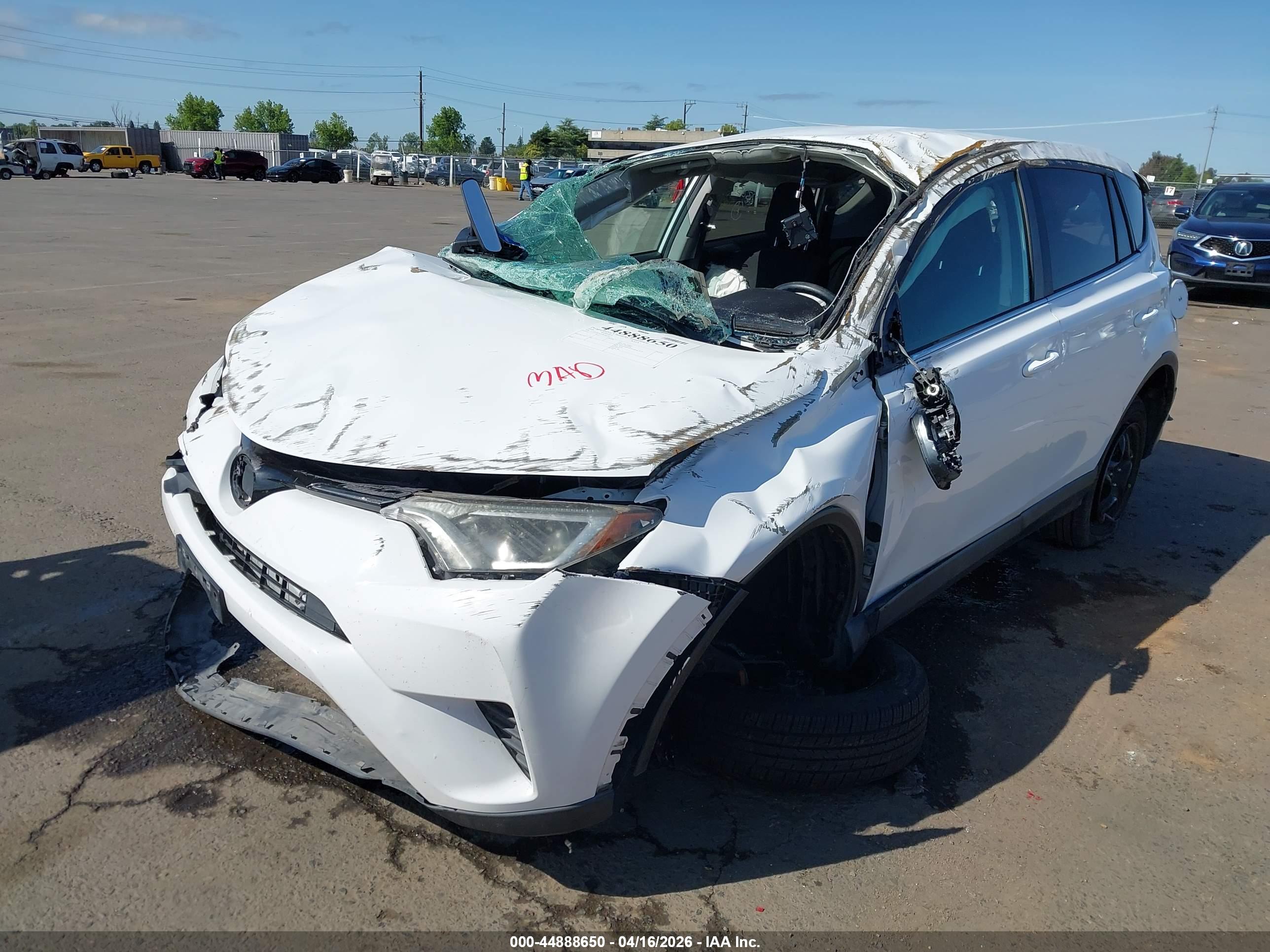 TOYOTA RAV4 image 6