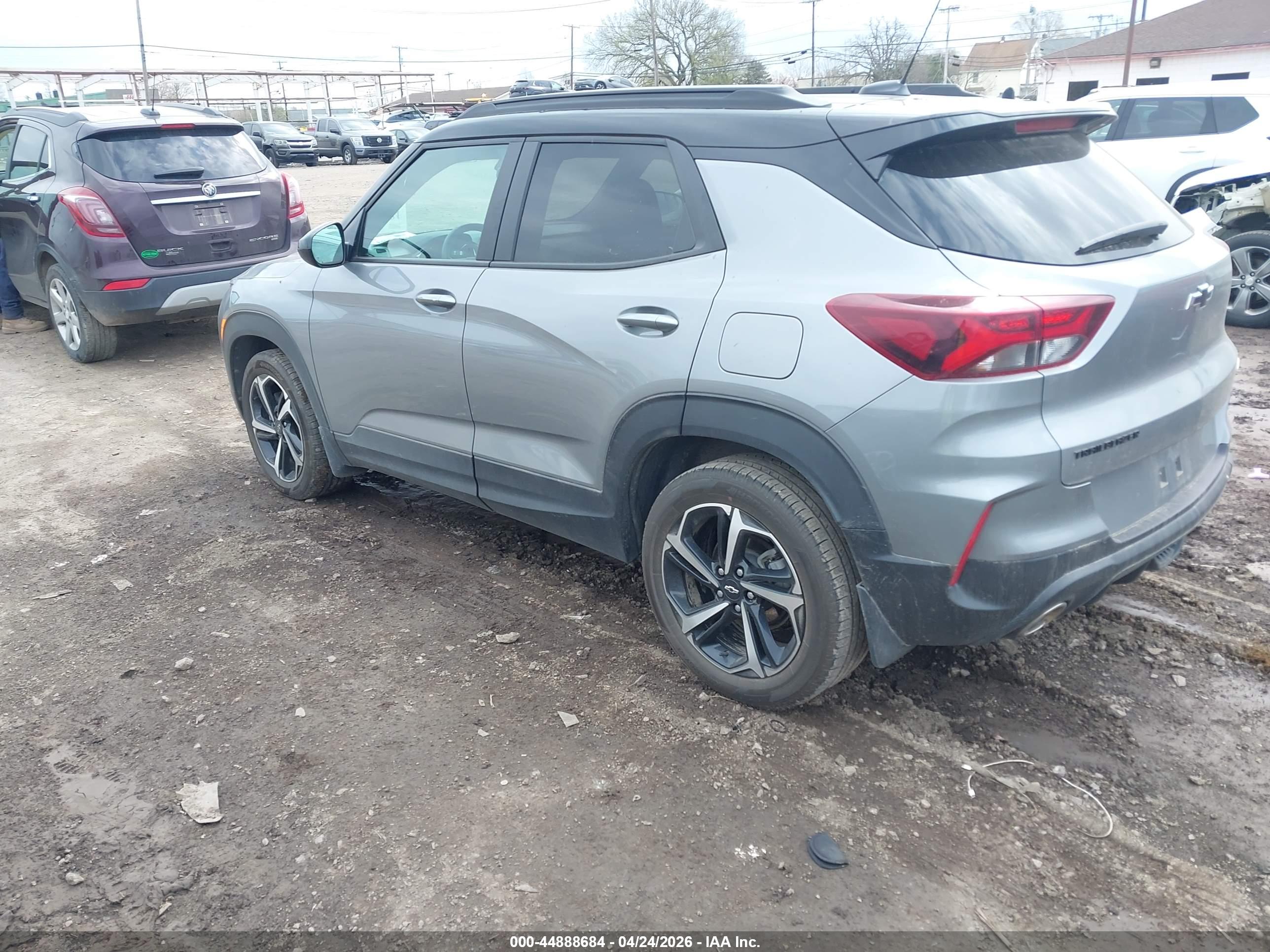 CHEVROLET TRAILBLAZER image 3
