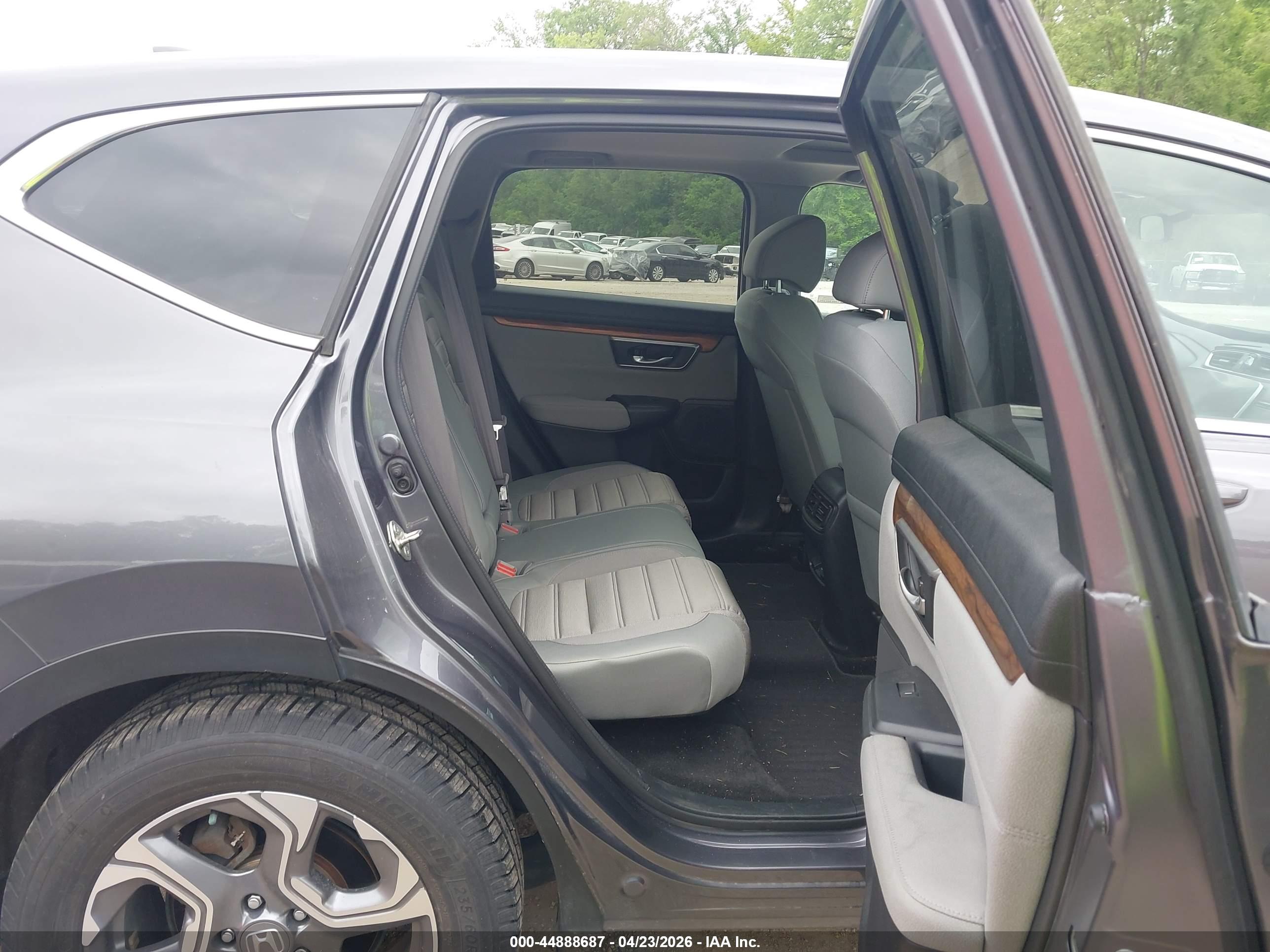 HONDA CR-V image 8