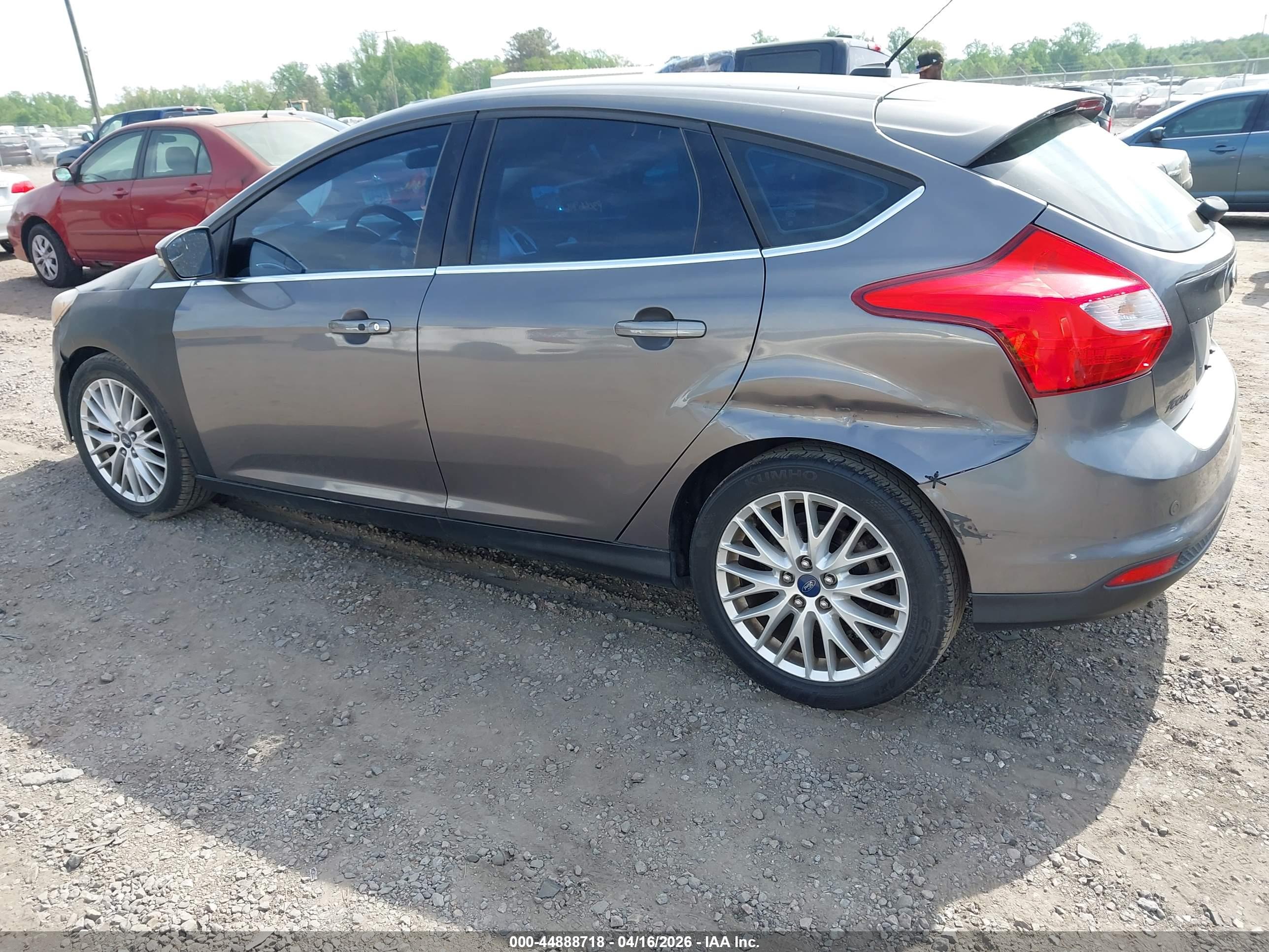 FORD FOCUS image 6